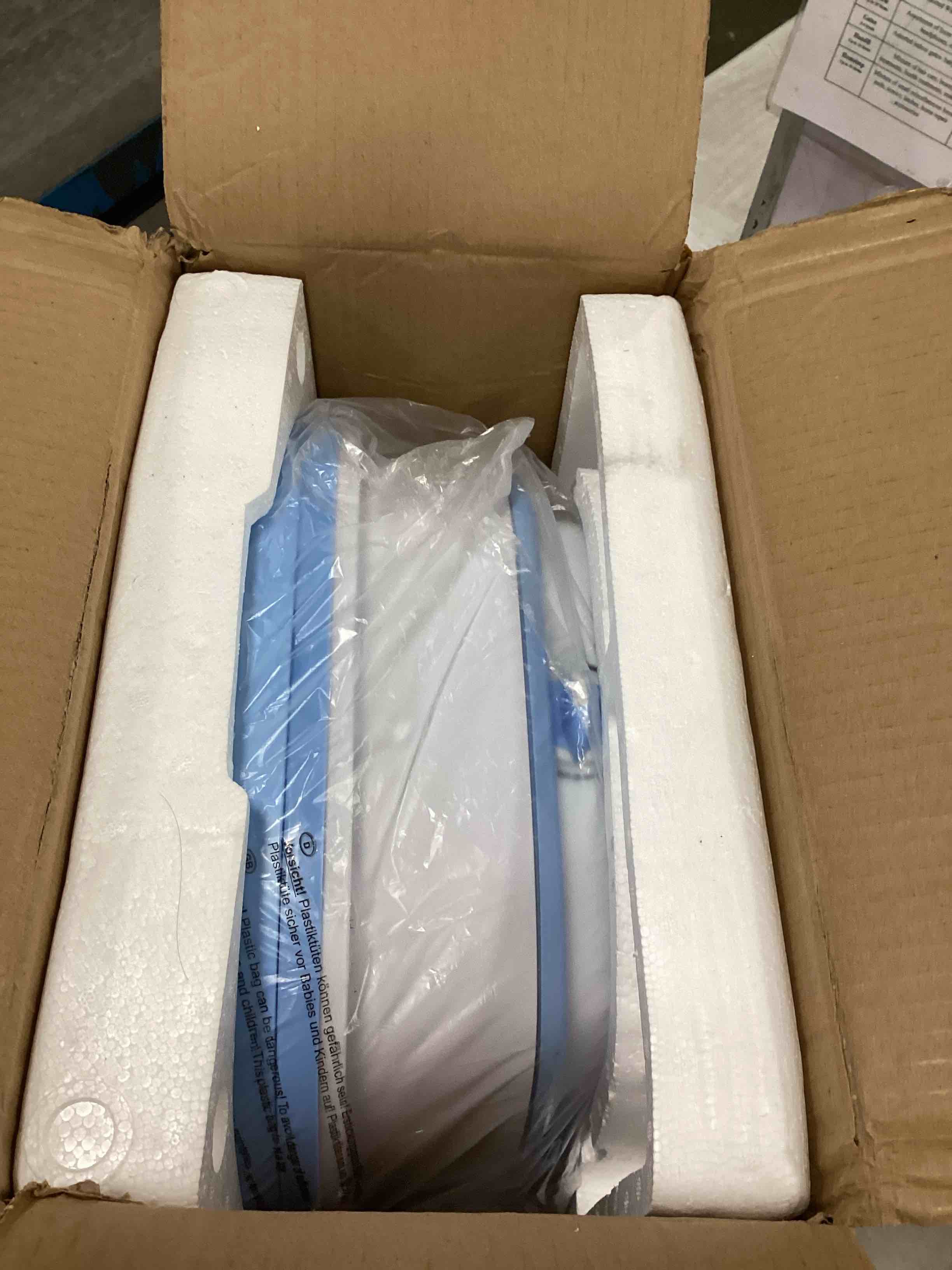 https://s3.amazonaws.com/lotting-images-prod/bidfta/PNK2238010_1743449000784.jpeg