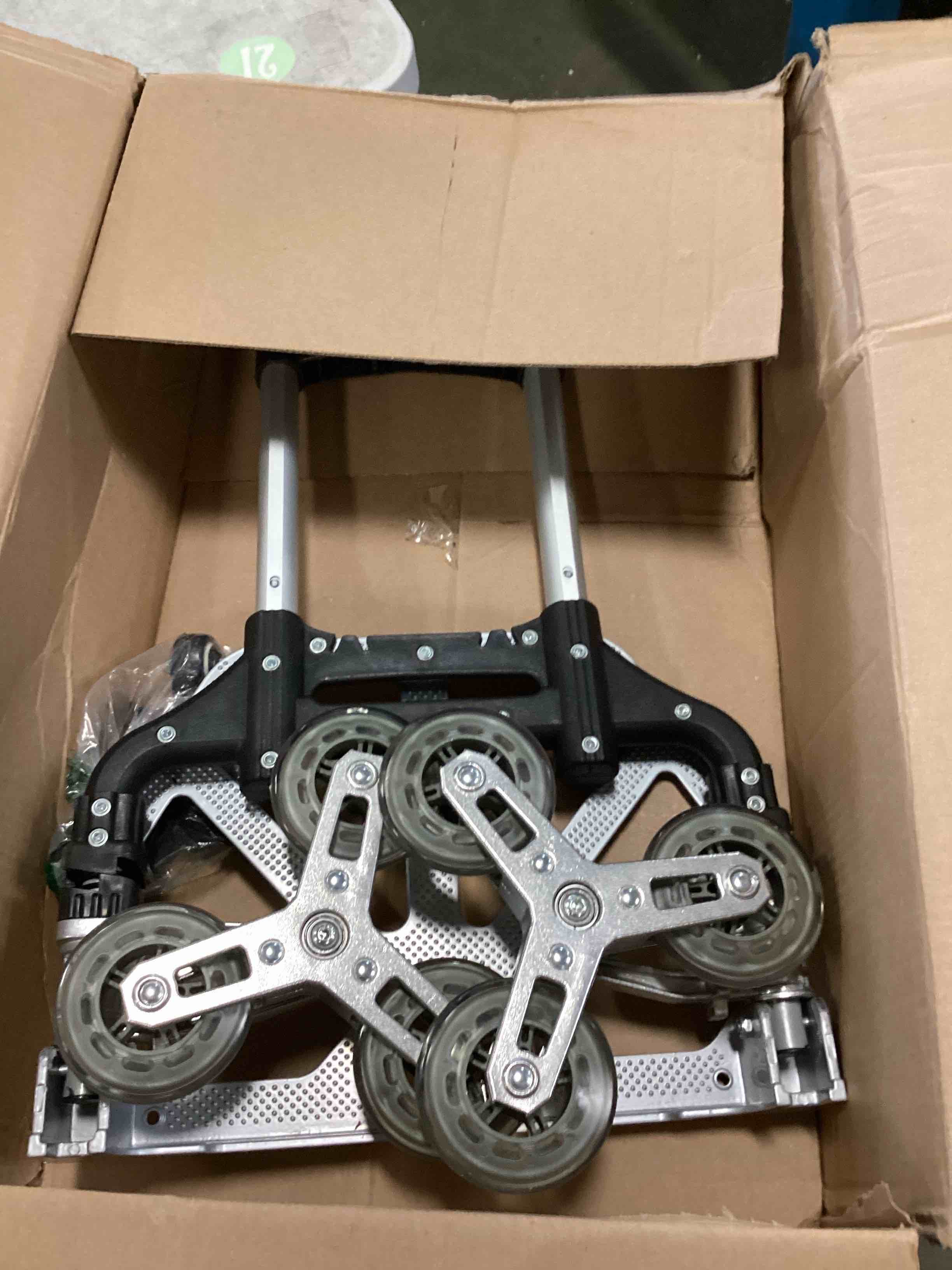 https://s3.amazonaws.com/lotting-images-prod/bidfta/PNK2238458_1743605860277.jpeg