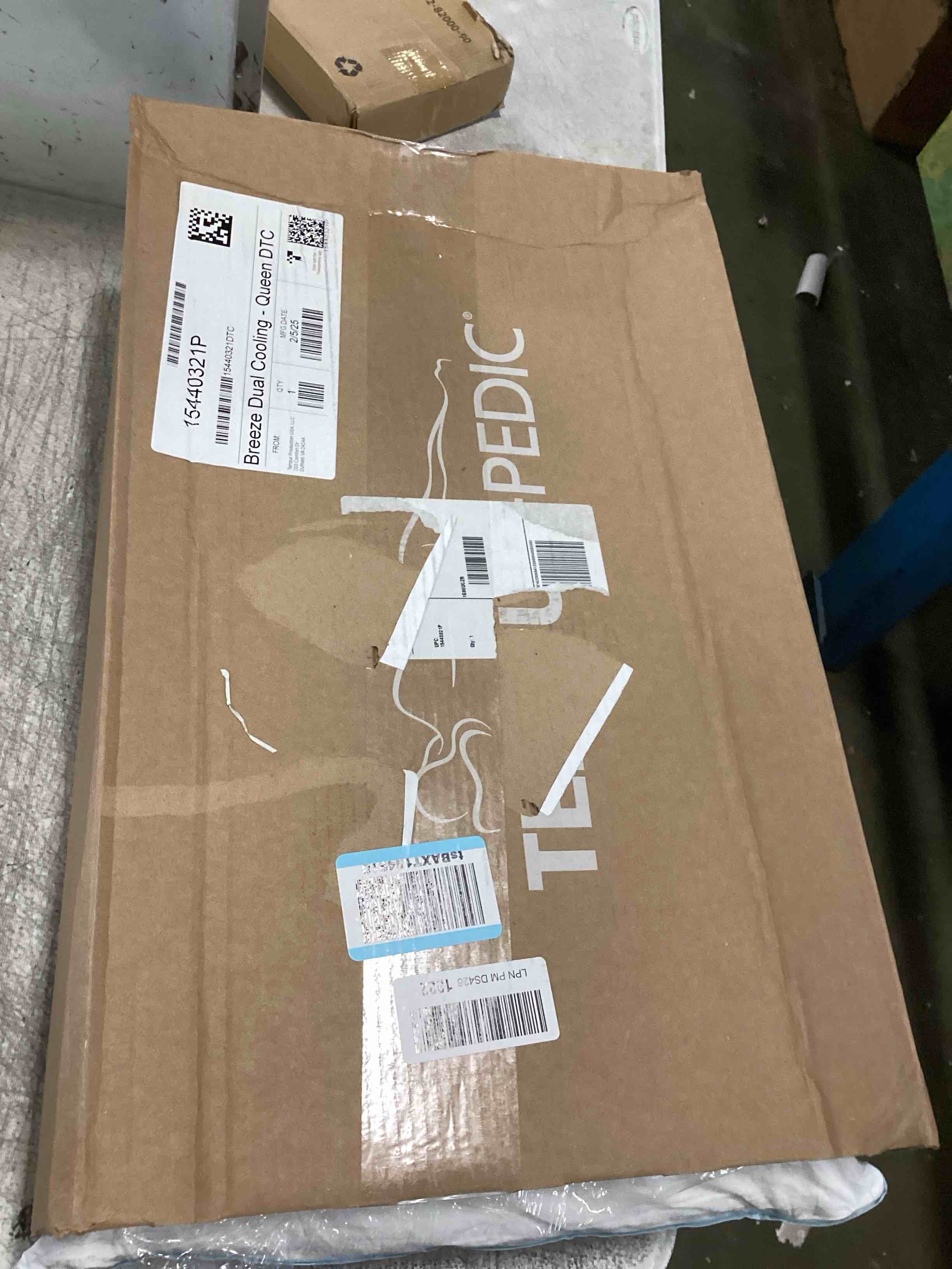 https://s3.amazonaws.com/lotting-images-prod/bidfta/PNK2238555_1743615587165.jpeg