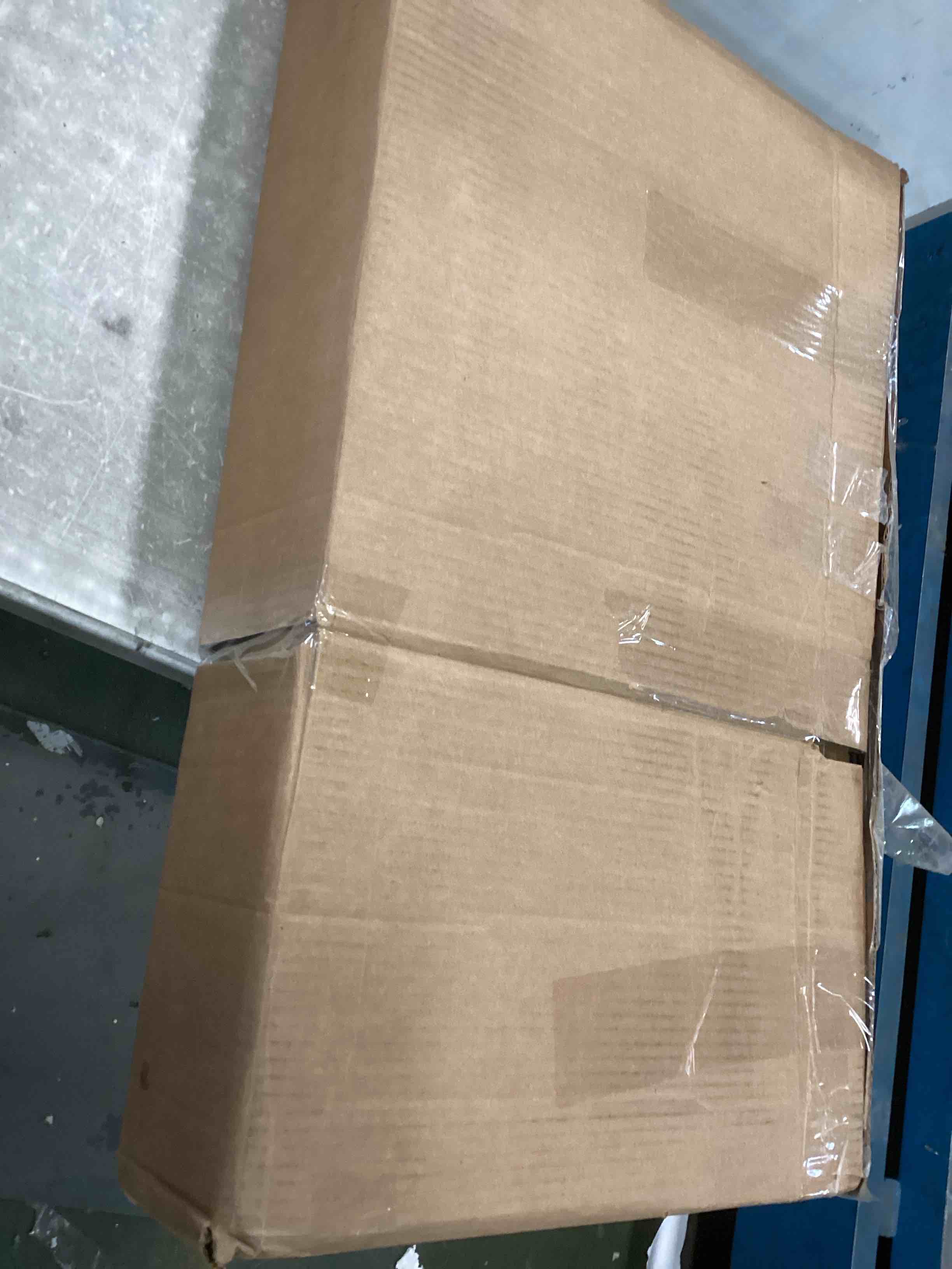https://s3.amazonaws.com/lotting-images-prod/bidfta/PNK2240133_1743447050397.jpeg