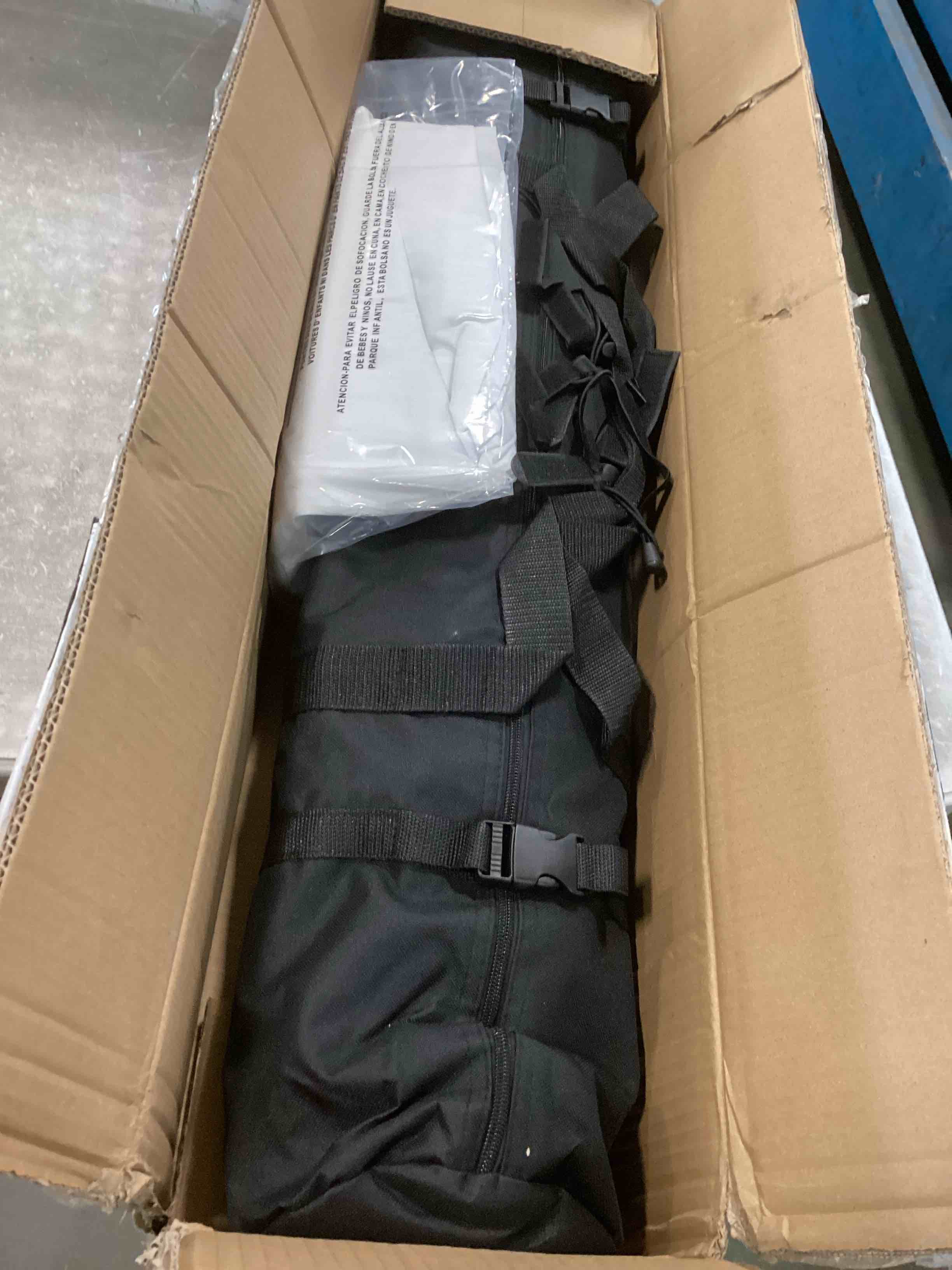 https://s3.amazonaws.com/lotting-images-prod/bidfta/PNK2240154_1743452234651.jpeg