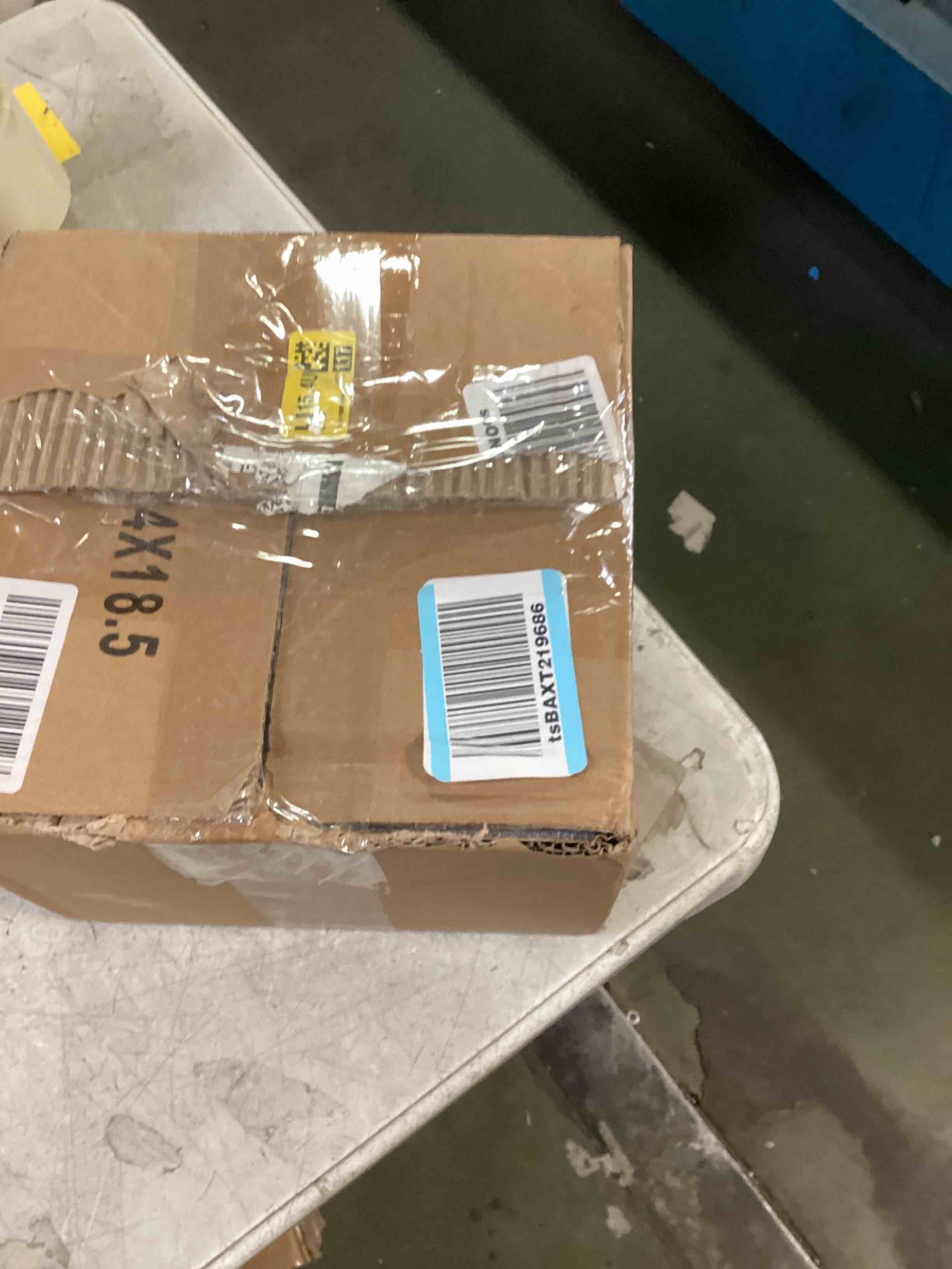 https://s3.amazonaws.com/lotting-images-prod/bidfta/PNK2242489_1743098105683.jpeg