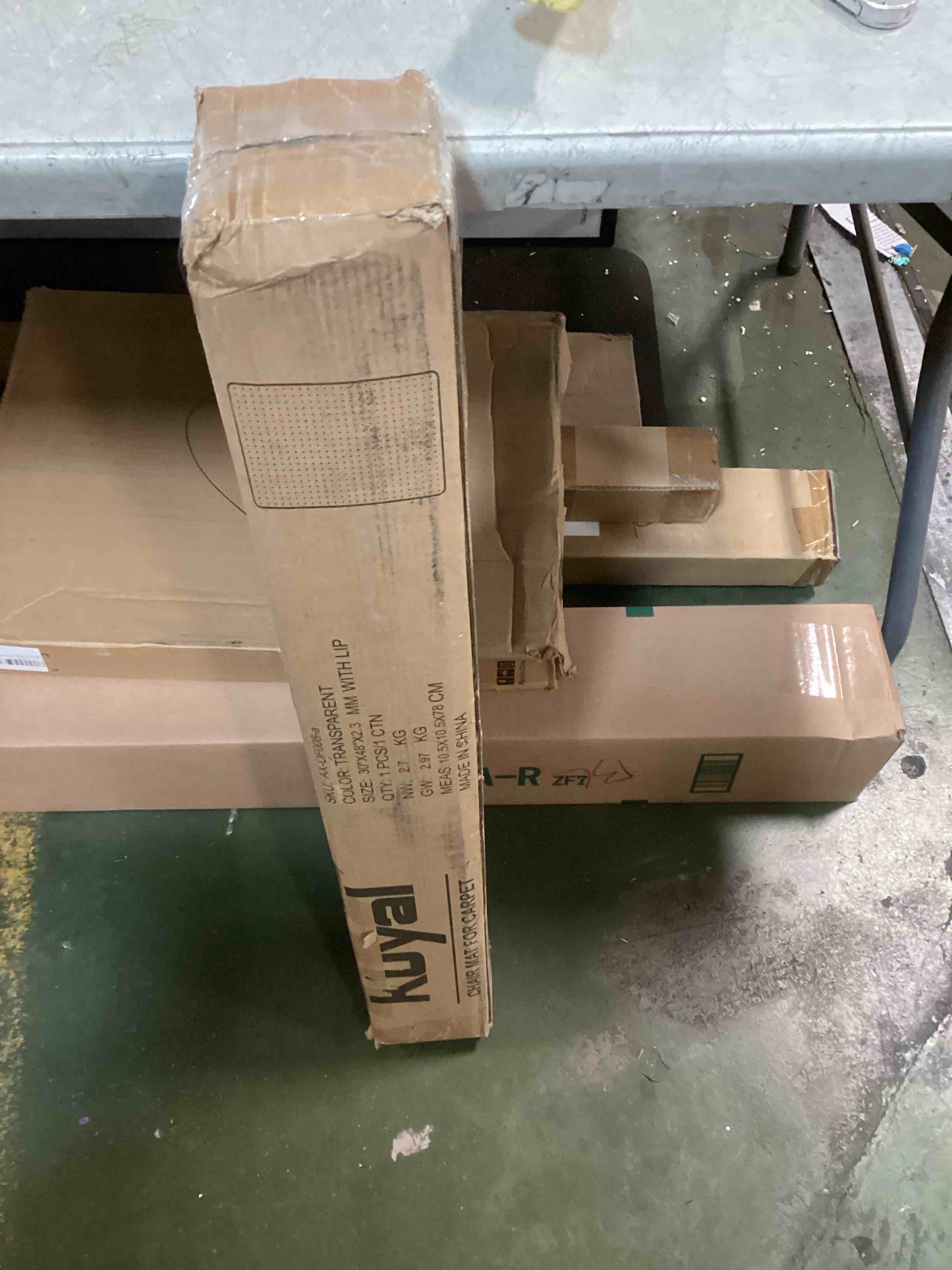 https://s3.amazonaws.com/lotting-images-prod/bidfta/PNK2242977_1743448978160.jpeg