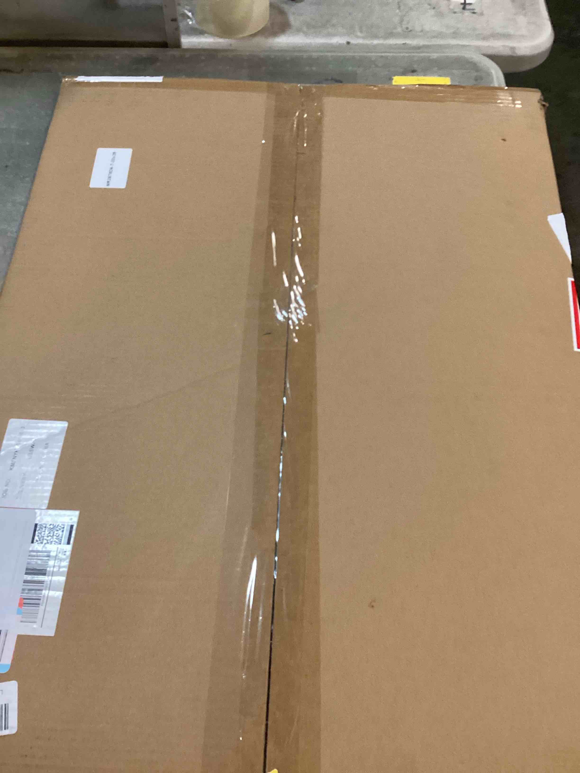 https://s3.amazonaws.com/lotting-images-prod/bidfta/PNK2243506_1743622213364.jpeg