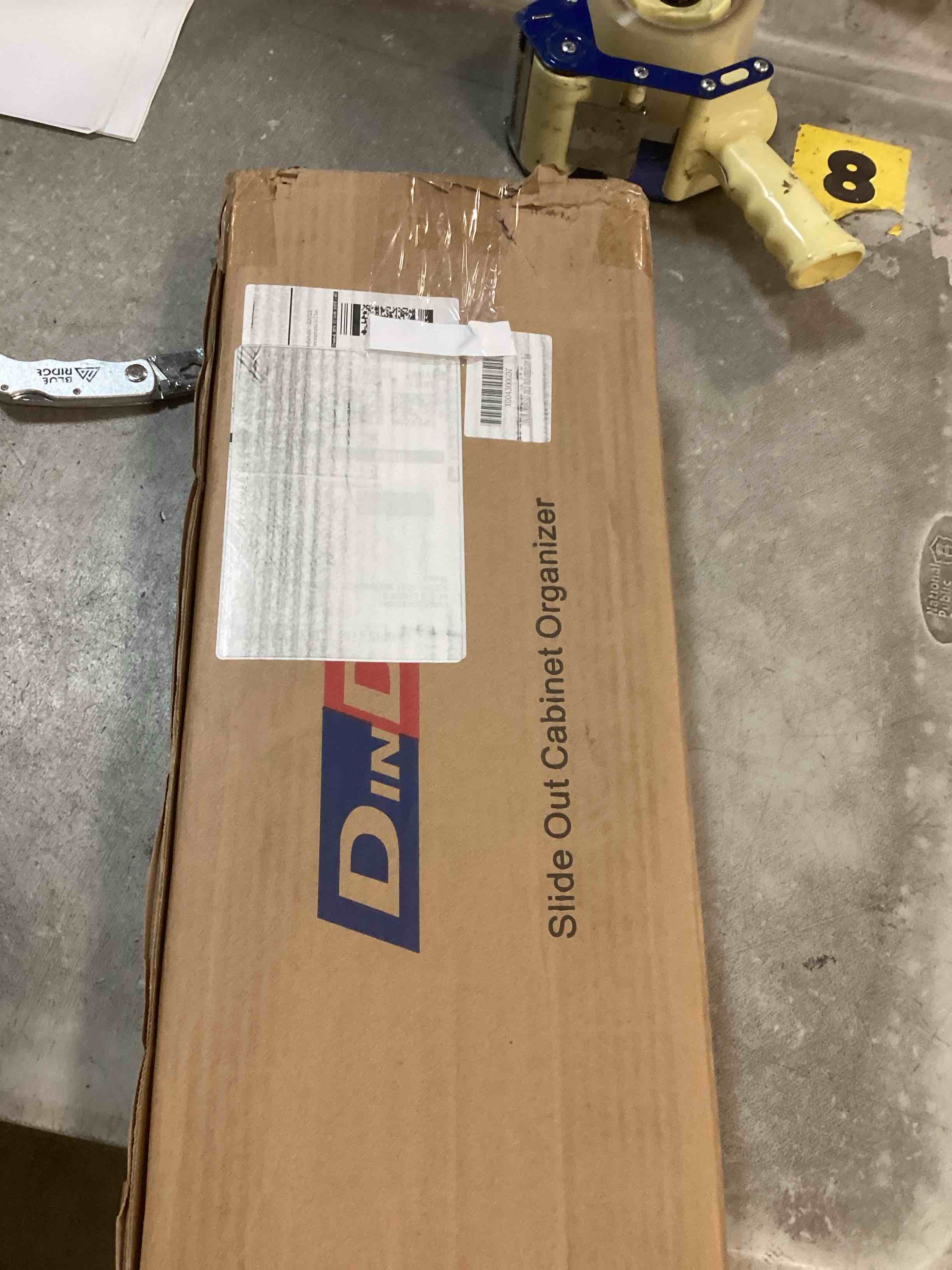 https://s3.amazonaws.com/lotting-images-prod/bidfta/PNK2243628_1743693404604.jpeg