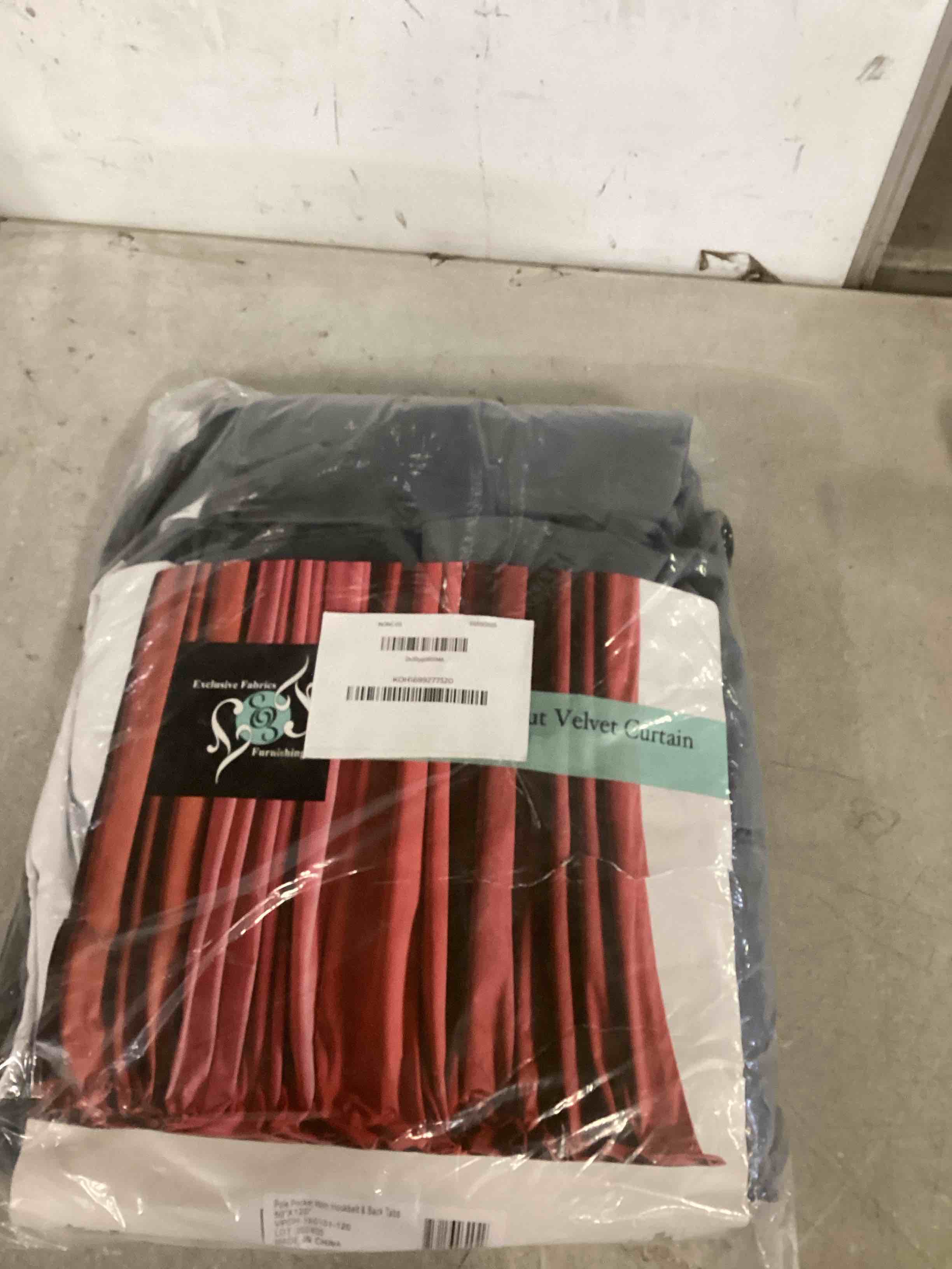 https://s3.amazonaws.com/lotting-images-prod/bidfta/PNK2244165_1744117238491.jpeg