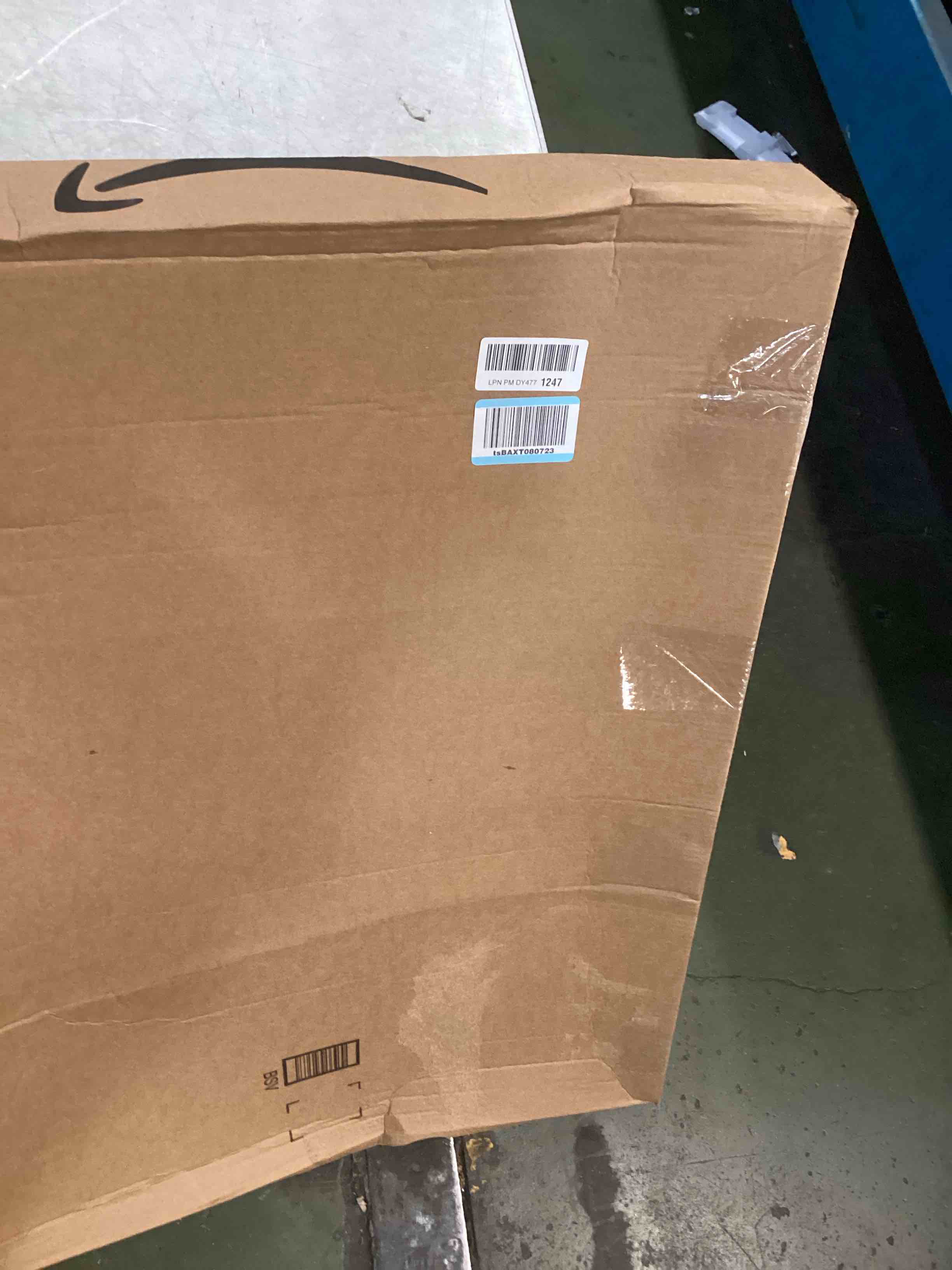 https://s3.amazonaws.com/lotting-images-prod/bidfta/PNK2244637_1749225959631.jpeg