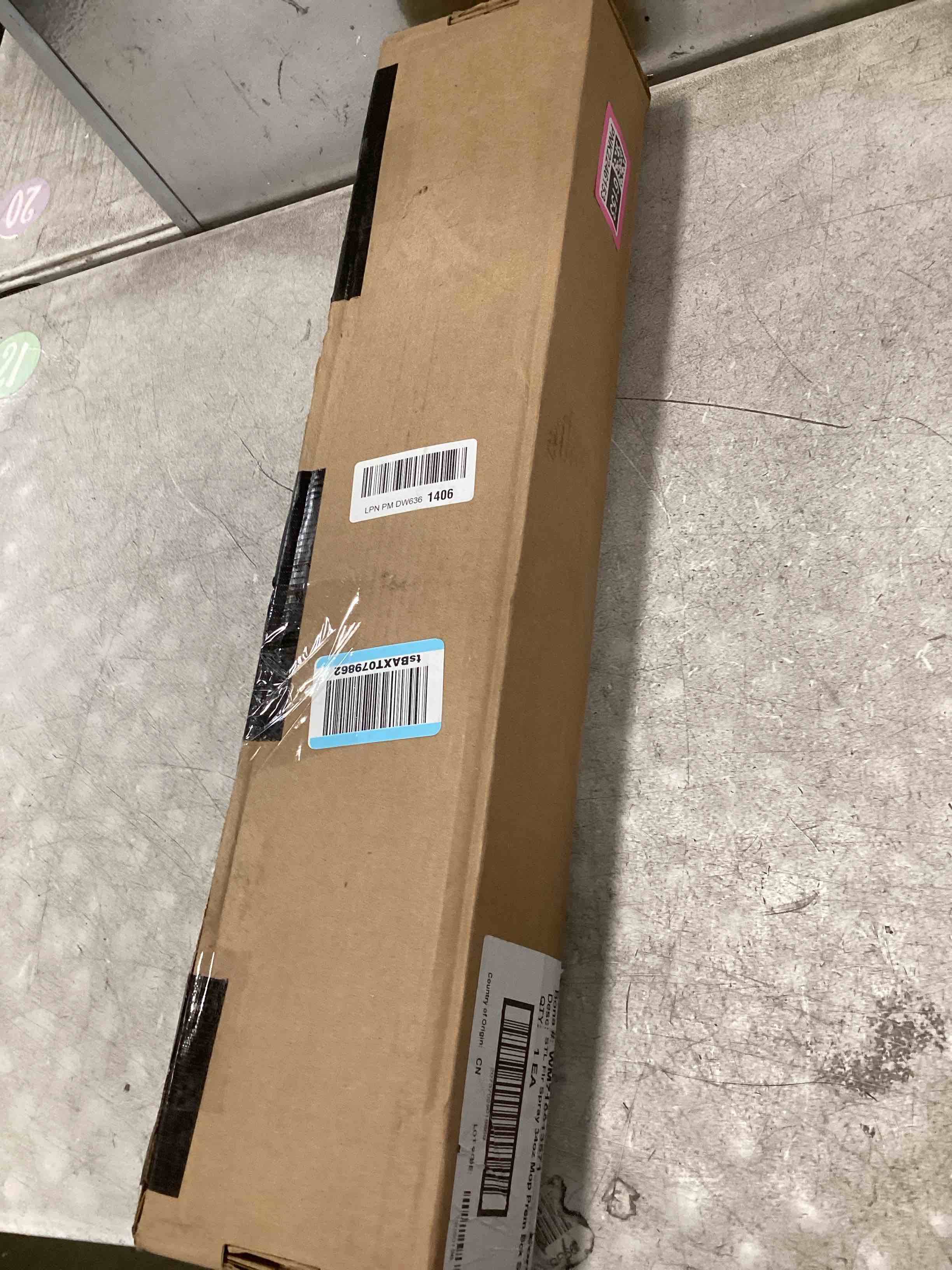 https://s3.amazonaws.com/lotting-images-prod/bidfta/PNK2246153_1743097313937.jpeg