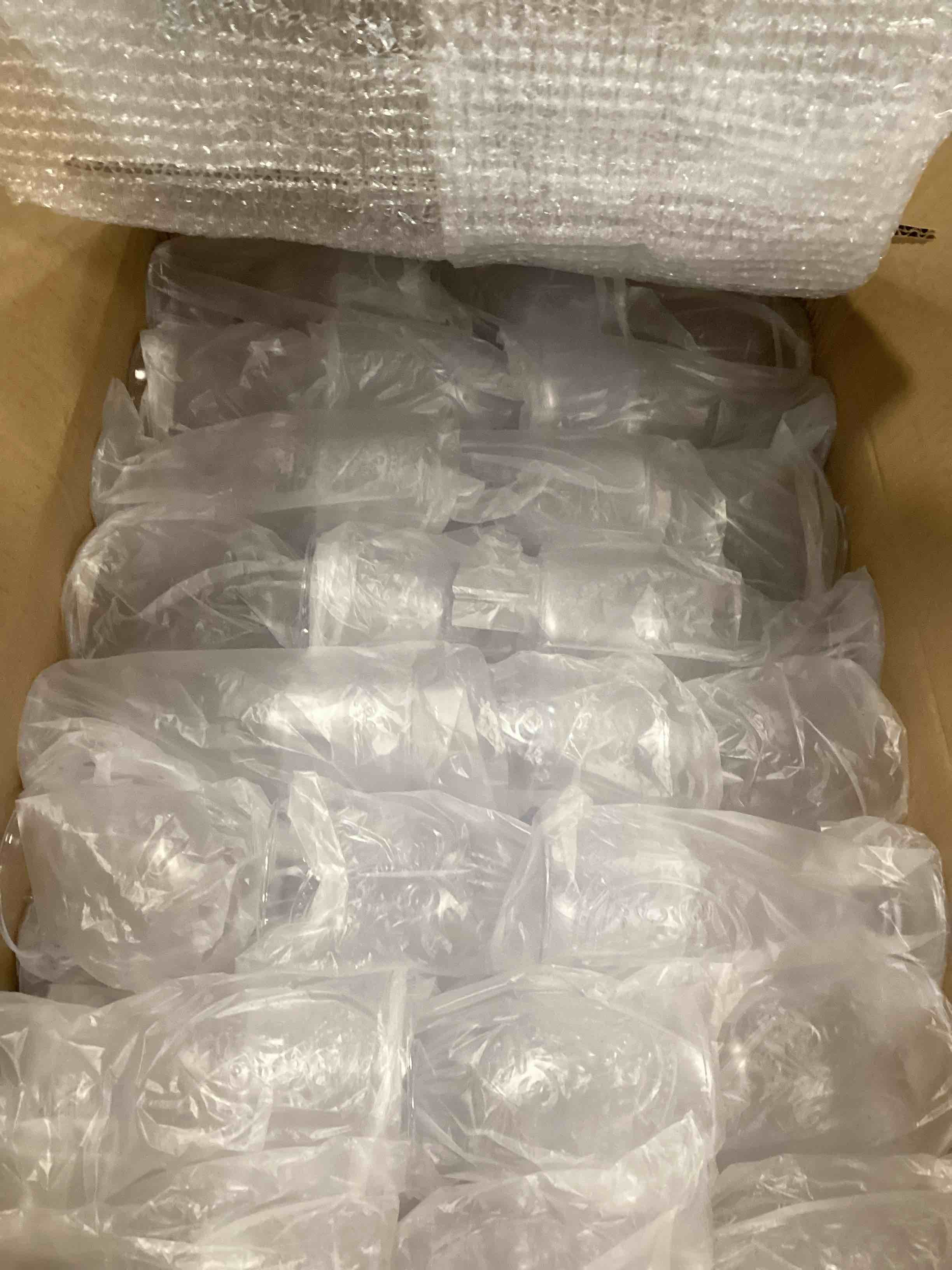 https://s3.amazonaws.com/lotting-images-prod/bidfta/PNK2246157_1743096950067.jpeg