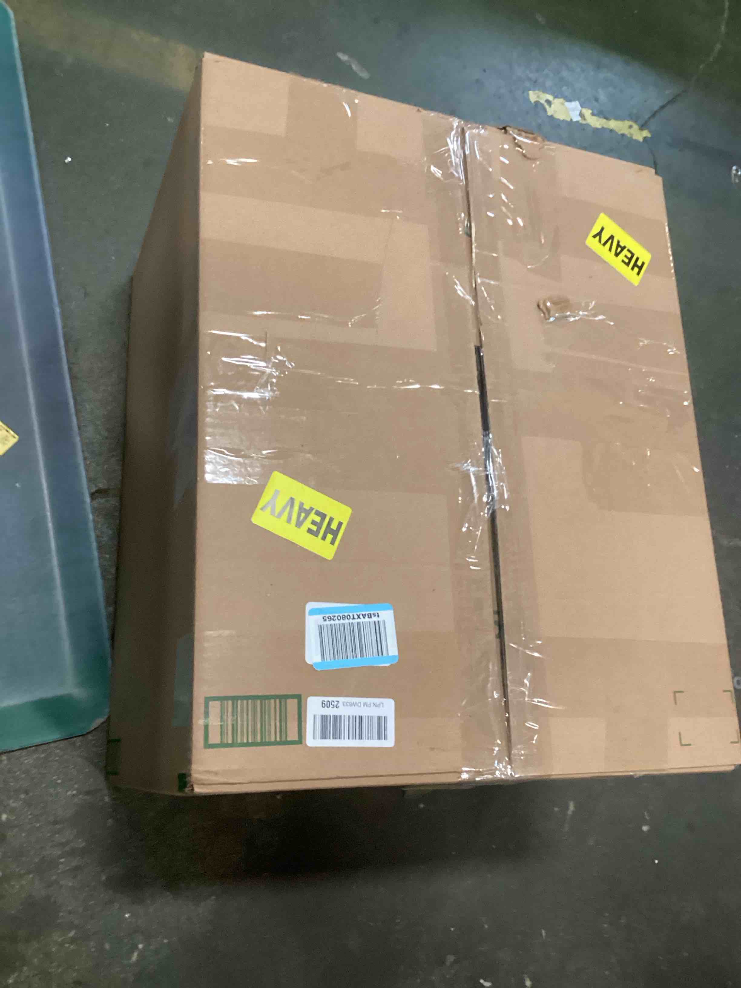 https://s3.amazonaws.com/lotting-images-prod/bidfta/PNK2247613_1744038999945.jpeg