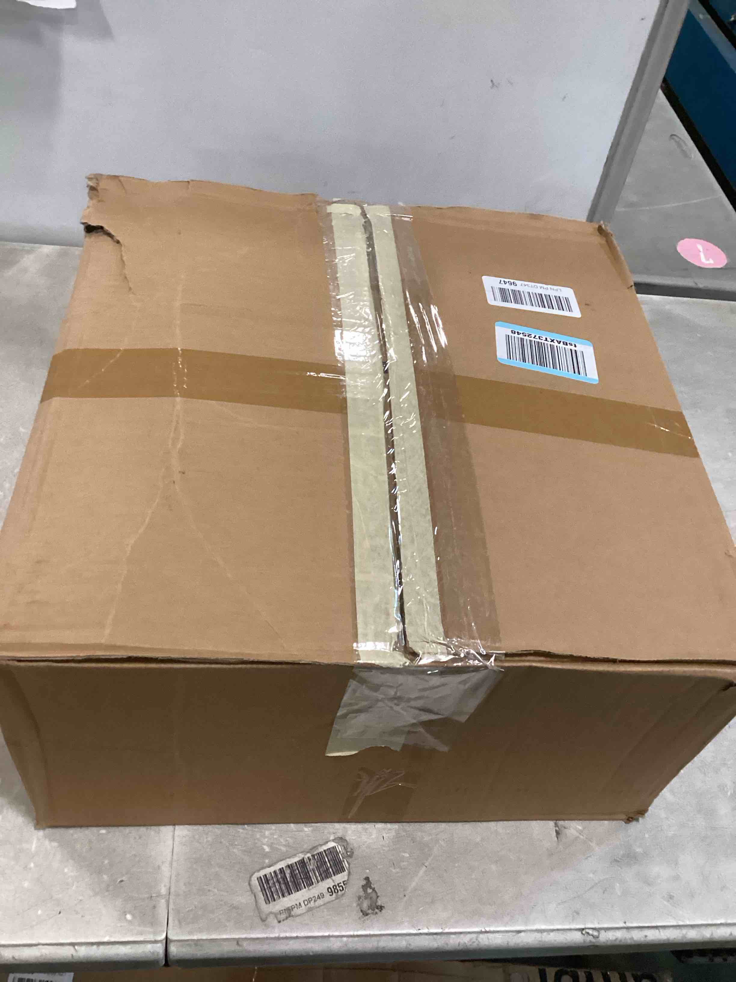 https://s3.amazonaws.com/lotting-images-prod/bidfta/PNK2247743_1744055873110.jpeg
