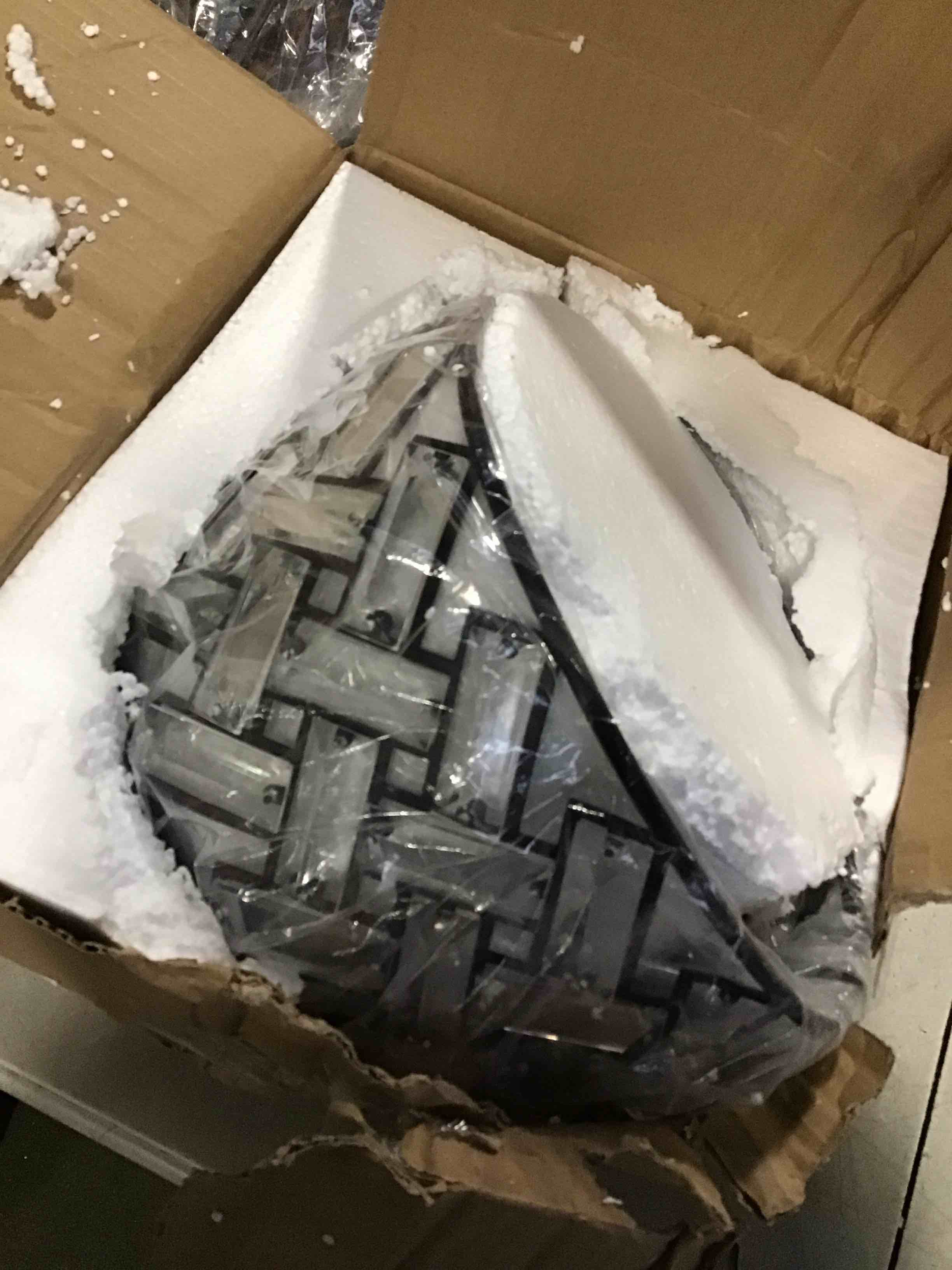 https://s3.amazonaws.com/lotting-images-prod/bidfta/PNK2248208_1739366240366.jpeg
