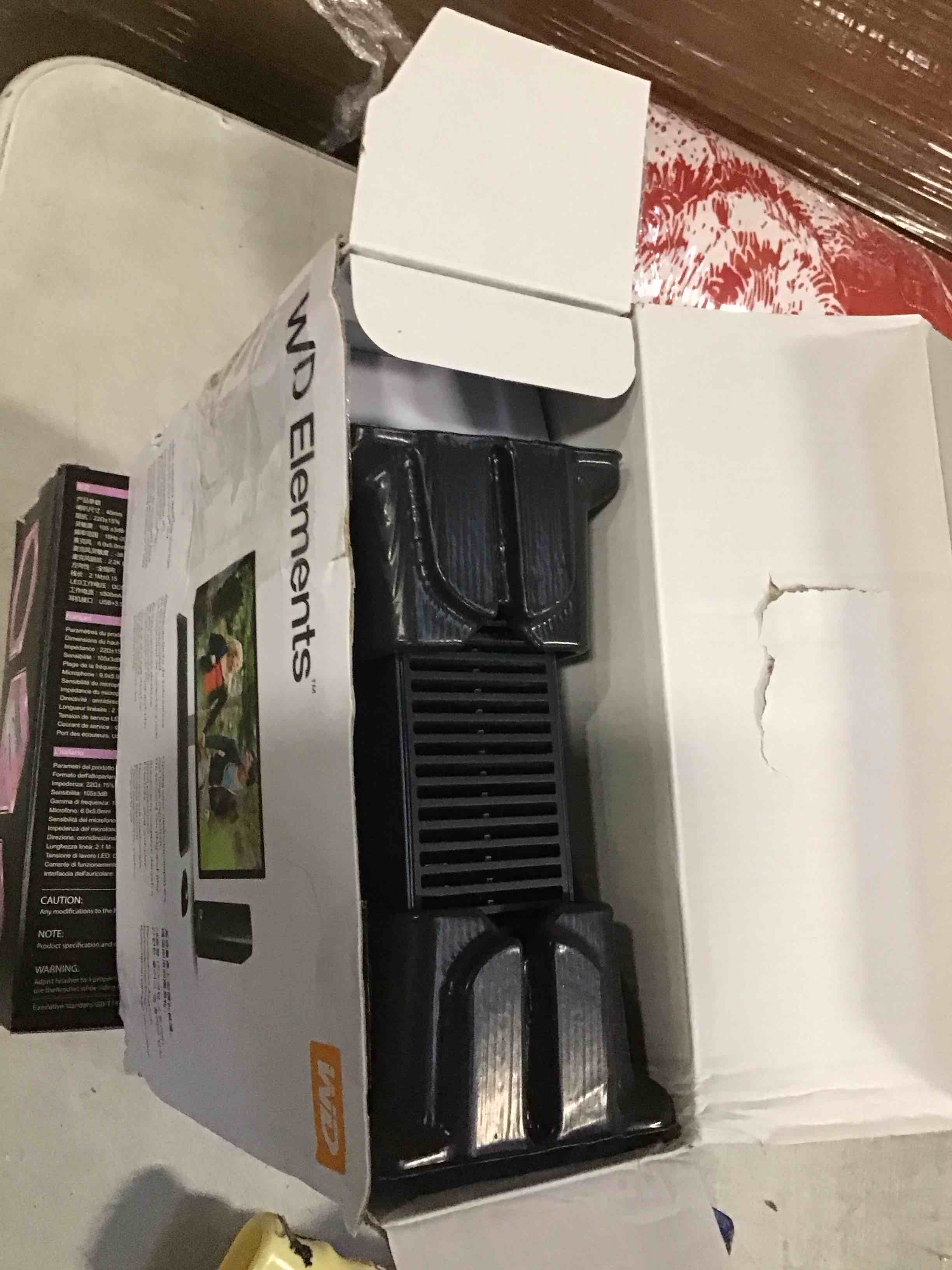 https://s3.amazonaws.com/lotting-images-prod/bidfta/PNK2248260_1739369947484.jpeg