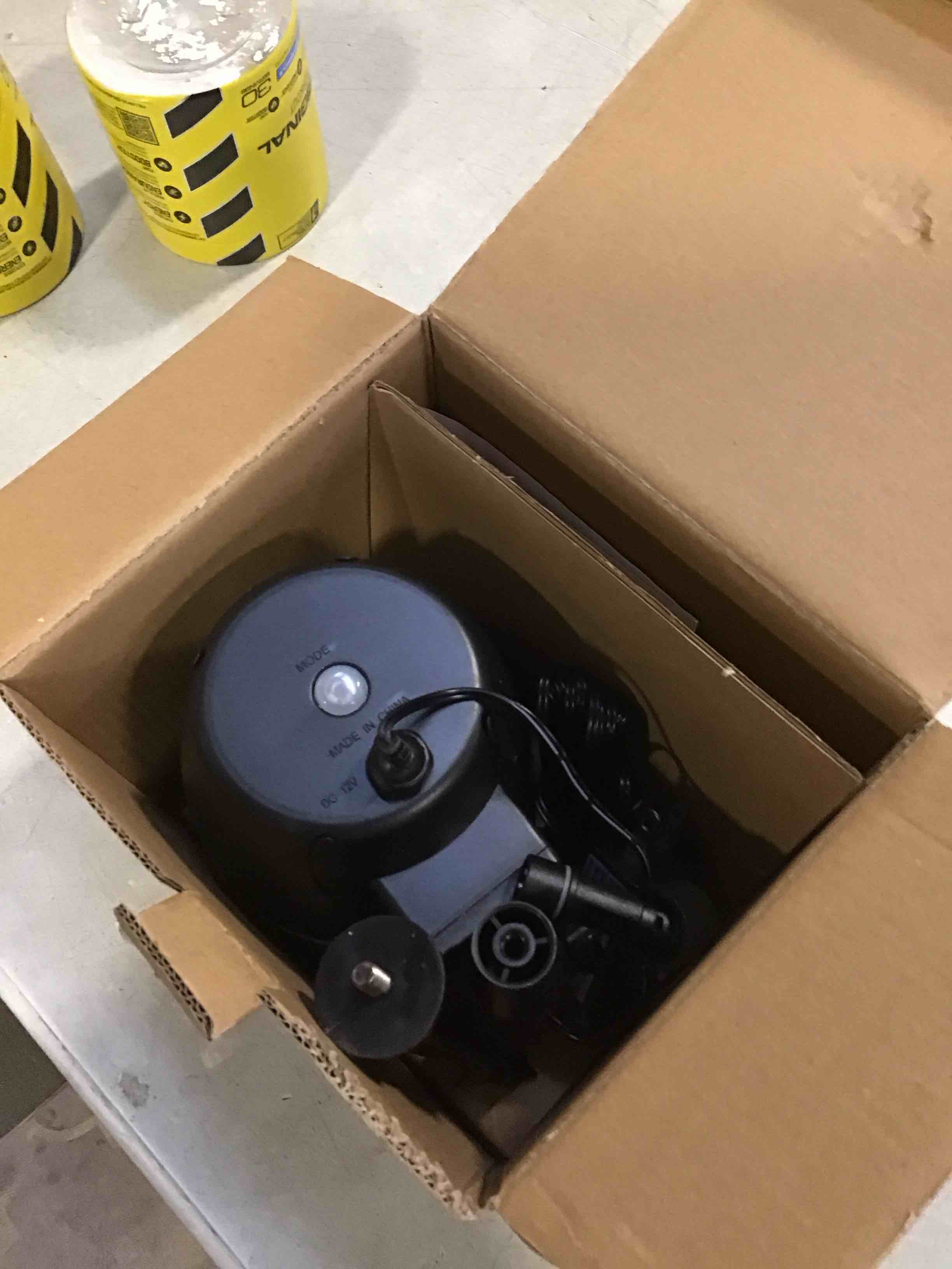https://s3.amazonaws.com/lotting-images-prod/bidfta/PNK2250373_1740147012735.jpeg