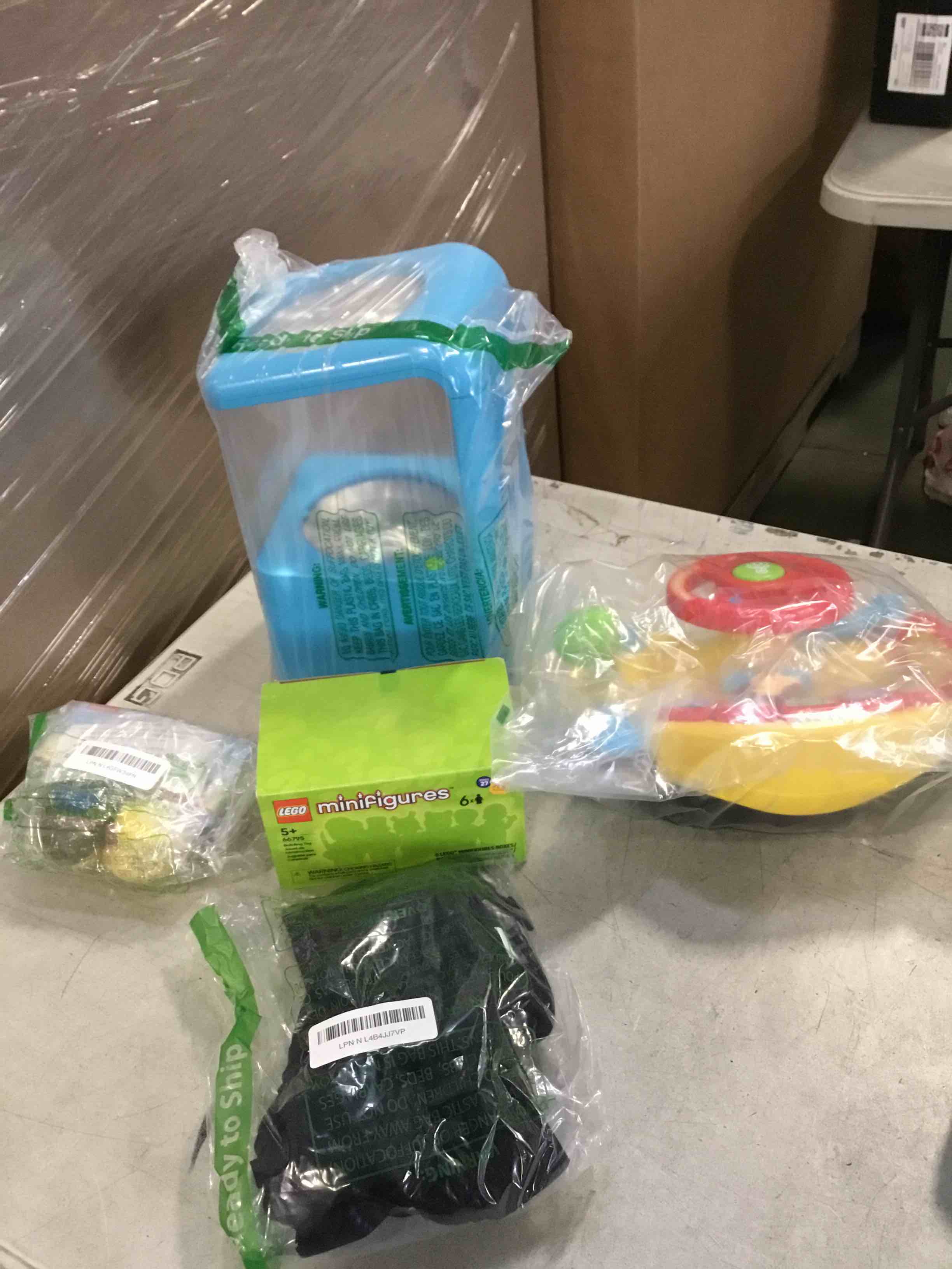 ASSORTED OF(5)) TOYS BOYS AND GIRLS MAY VARIE STYLES