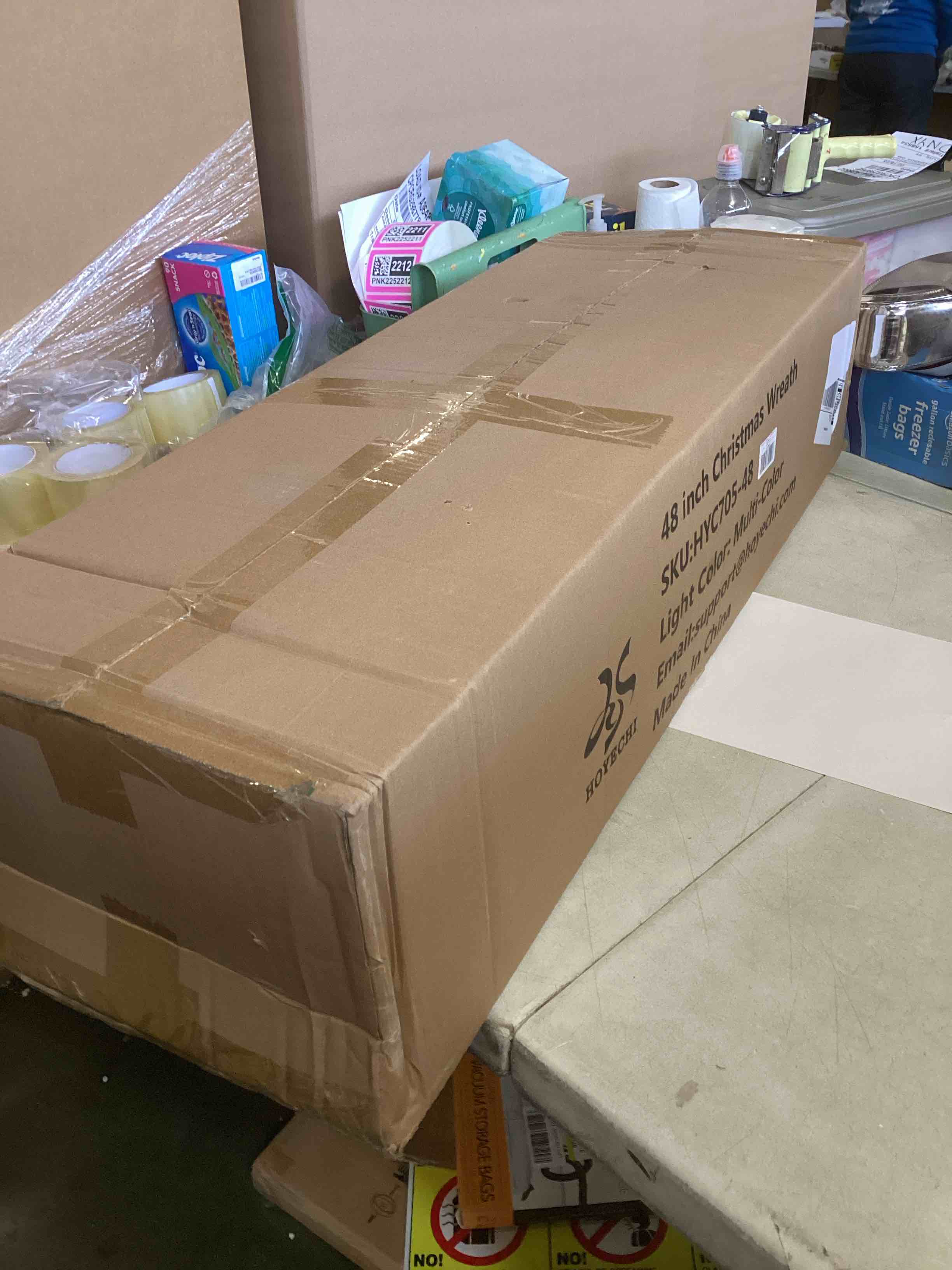 https://s3.amazonaws.com/lotting-images-prod/bidfta/PNK2252193_1739907618923.jpeg