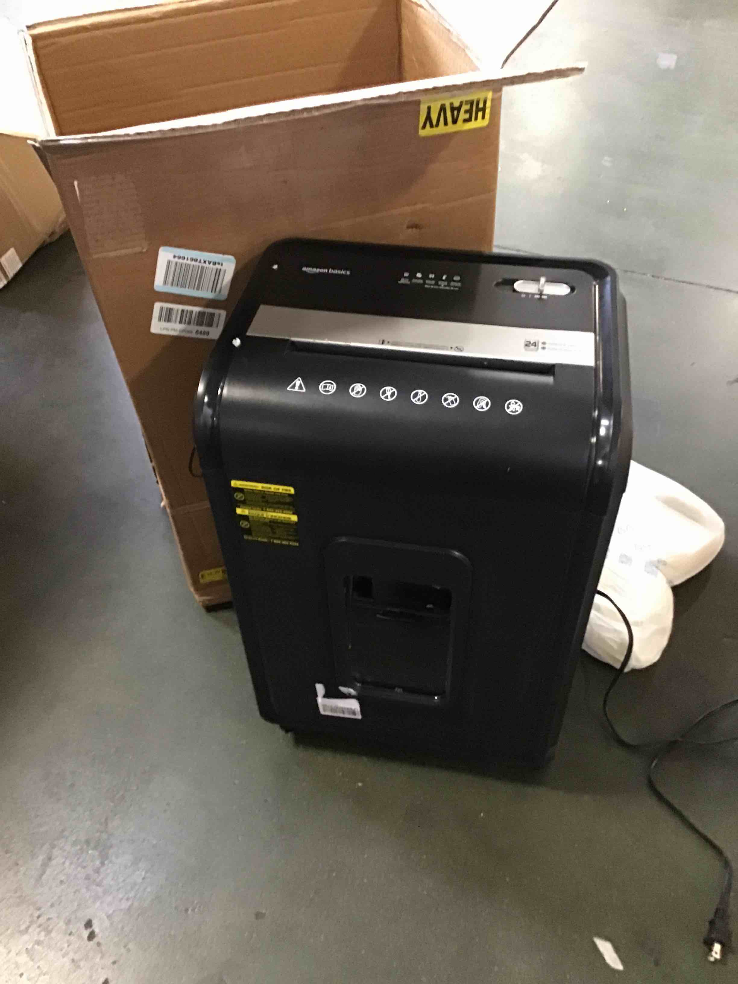 https://s3.amazonaws.com/lotting-images-prod/bidfta/PNK2252508_1739999981403.jpeg