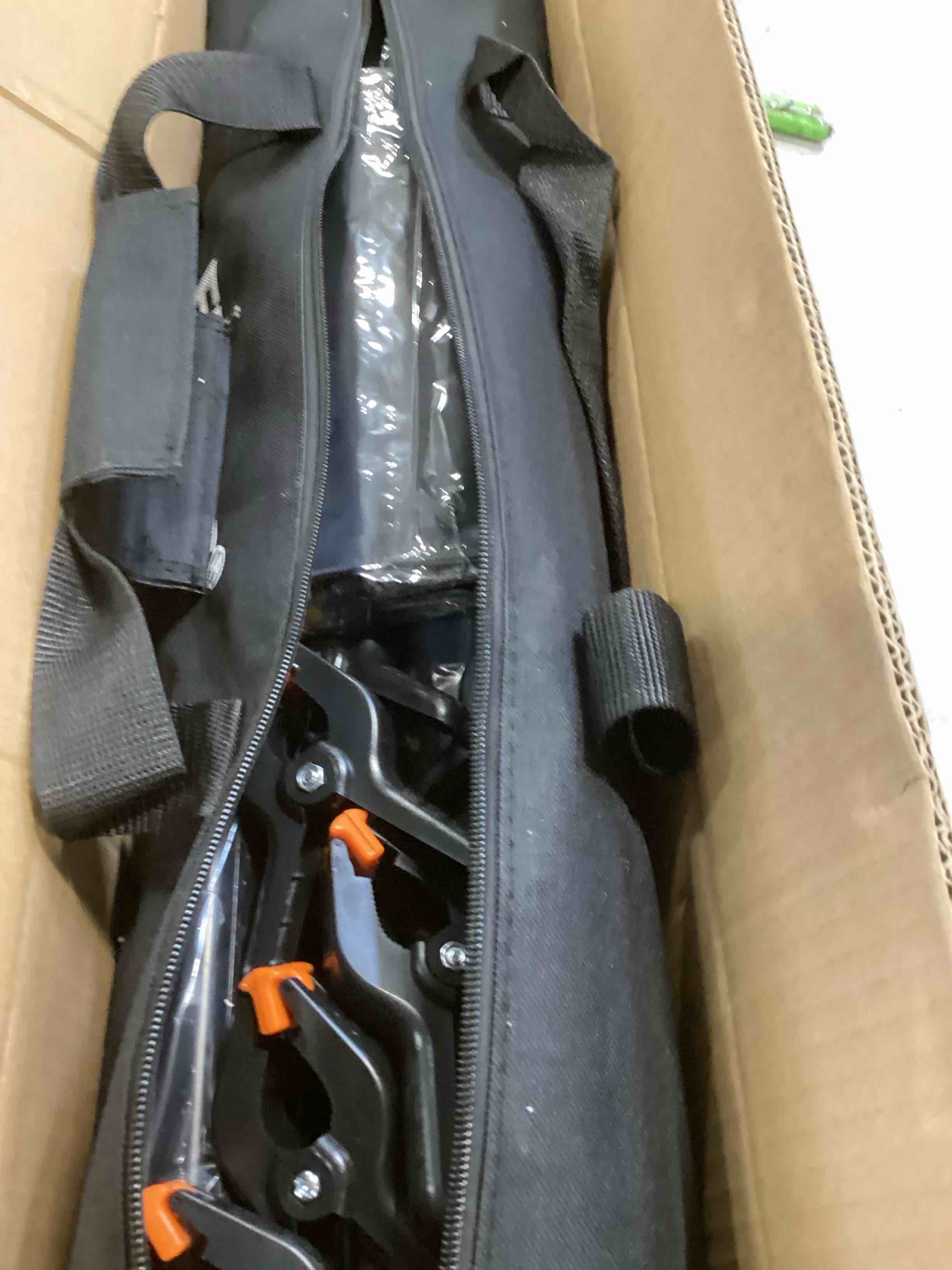 https://s3.amazonaws.com/lotting-images-prod/bidfta/PNK2252833_1740158309728.jpeg