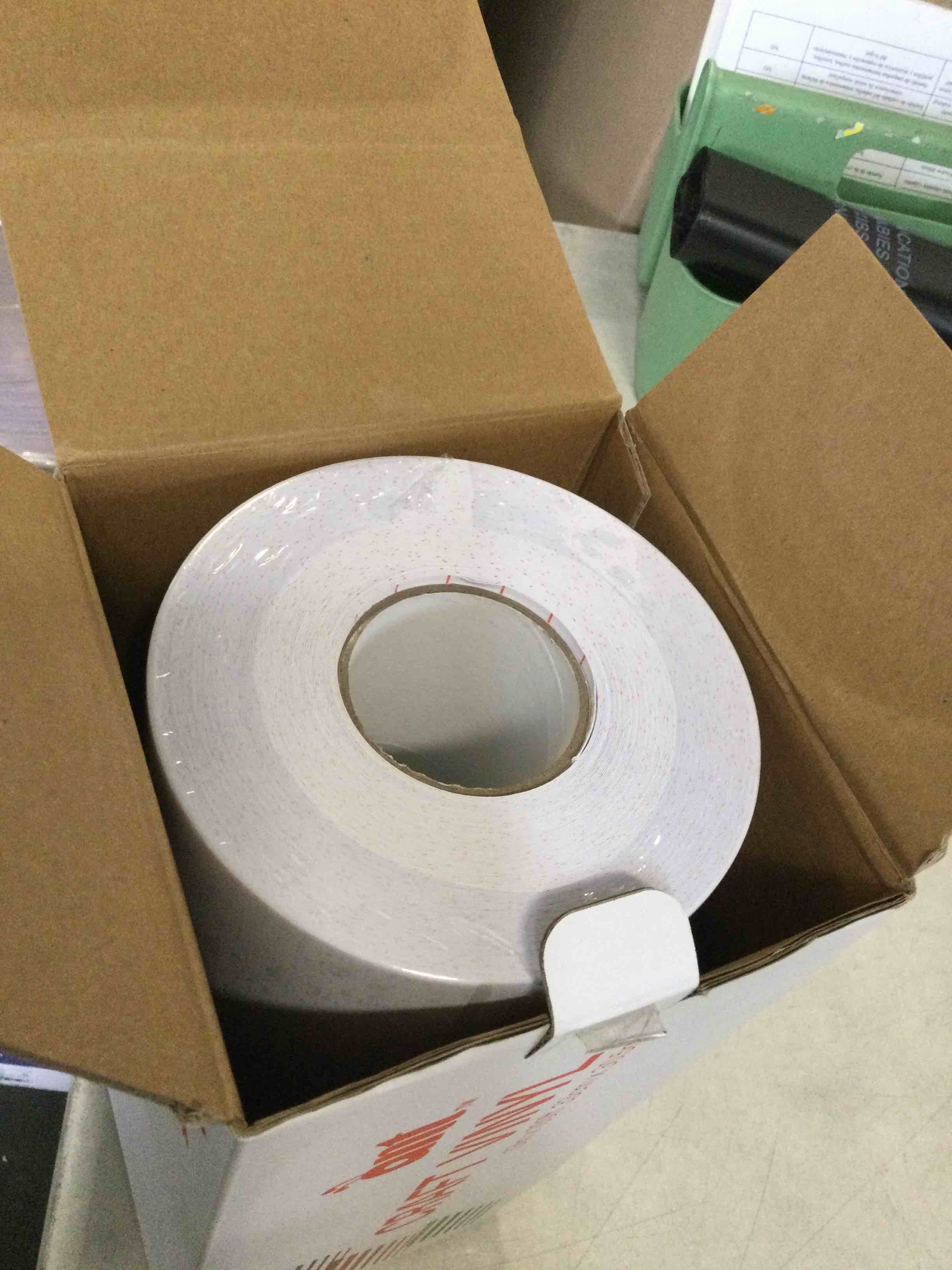 https://s3.amazonaws.com/lotting-images-prod/bidfta/PNK2253054_1740423492045.jpeg