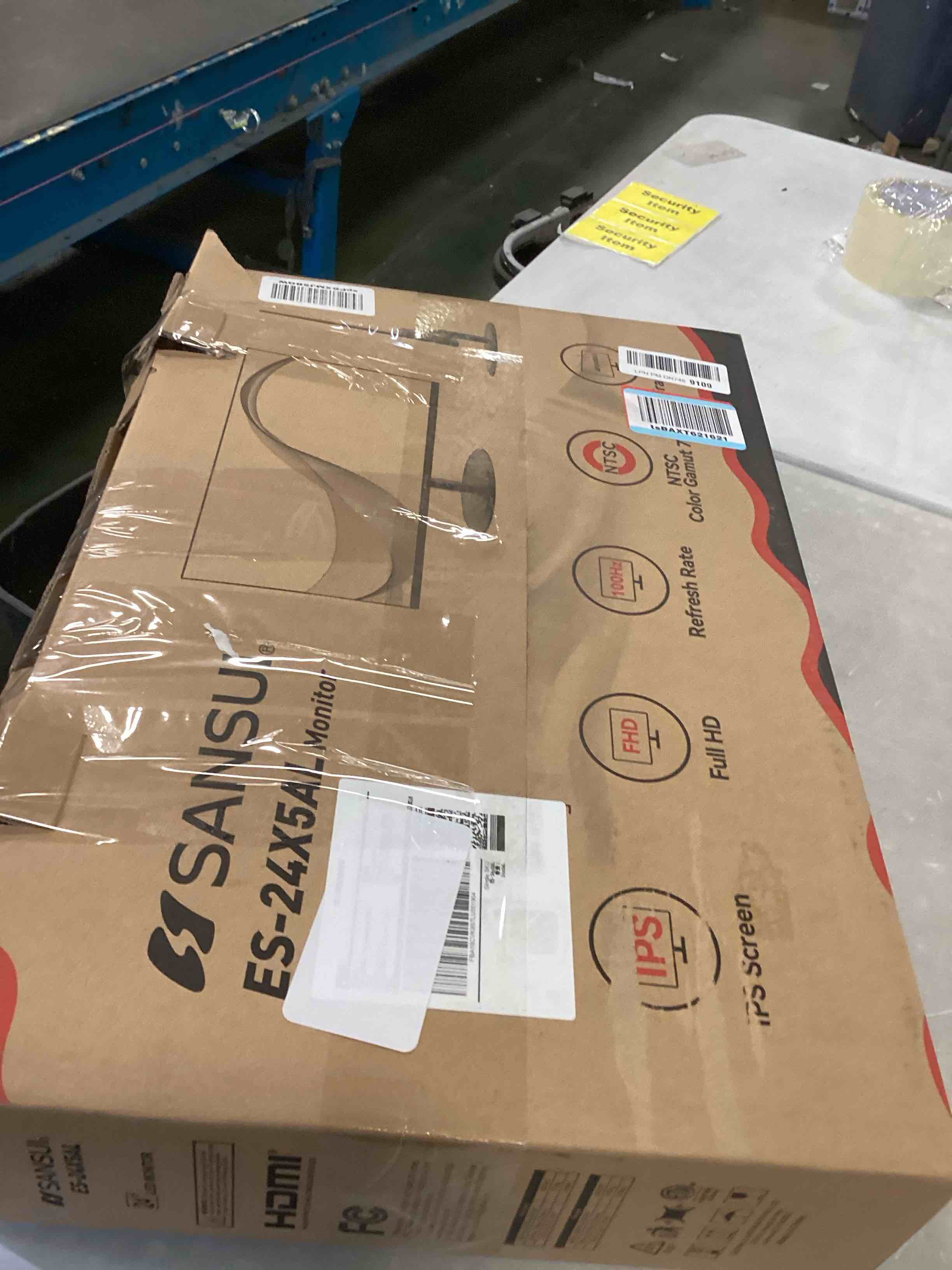 https://s3.amazonaws.com/lotting-images-prod/bidfta/PNK2253455_1740601580047.jpeg