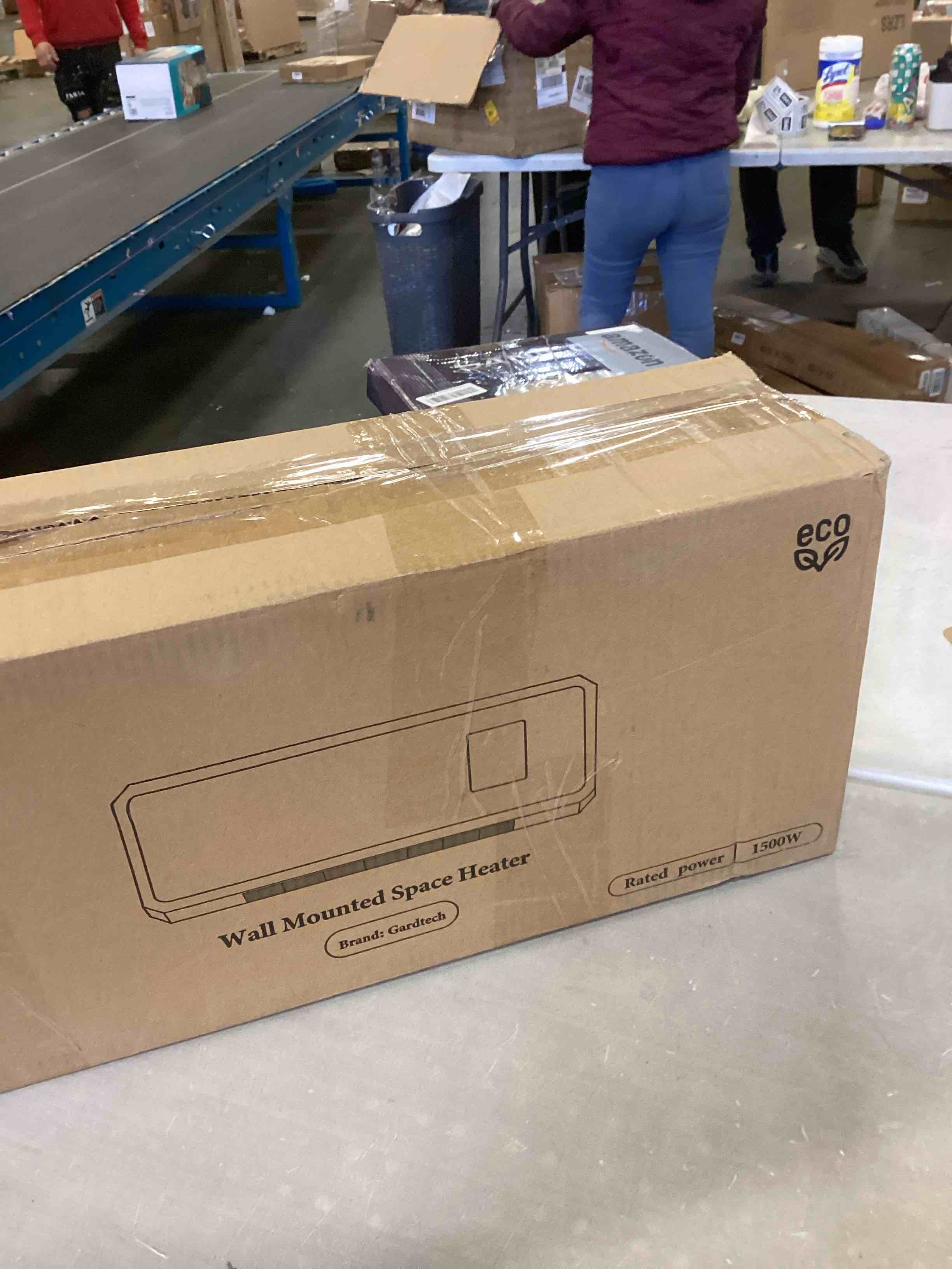 https://s3.amazonaws.com/lotting-images-prod/bidfta/PNK2253830_1740771838250.jpeg