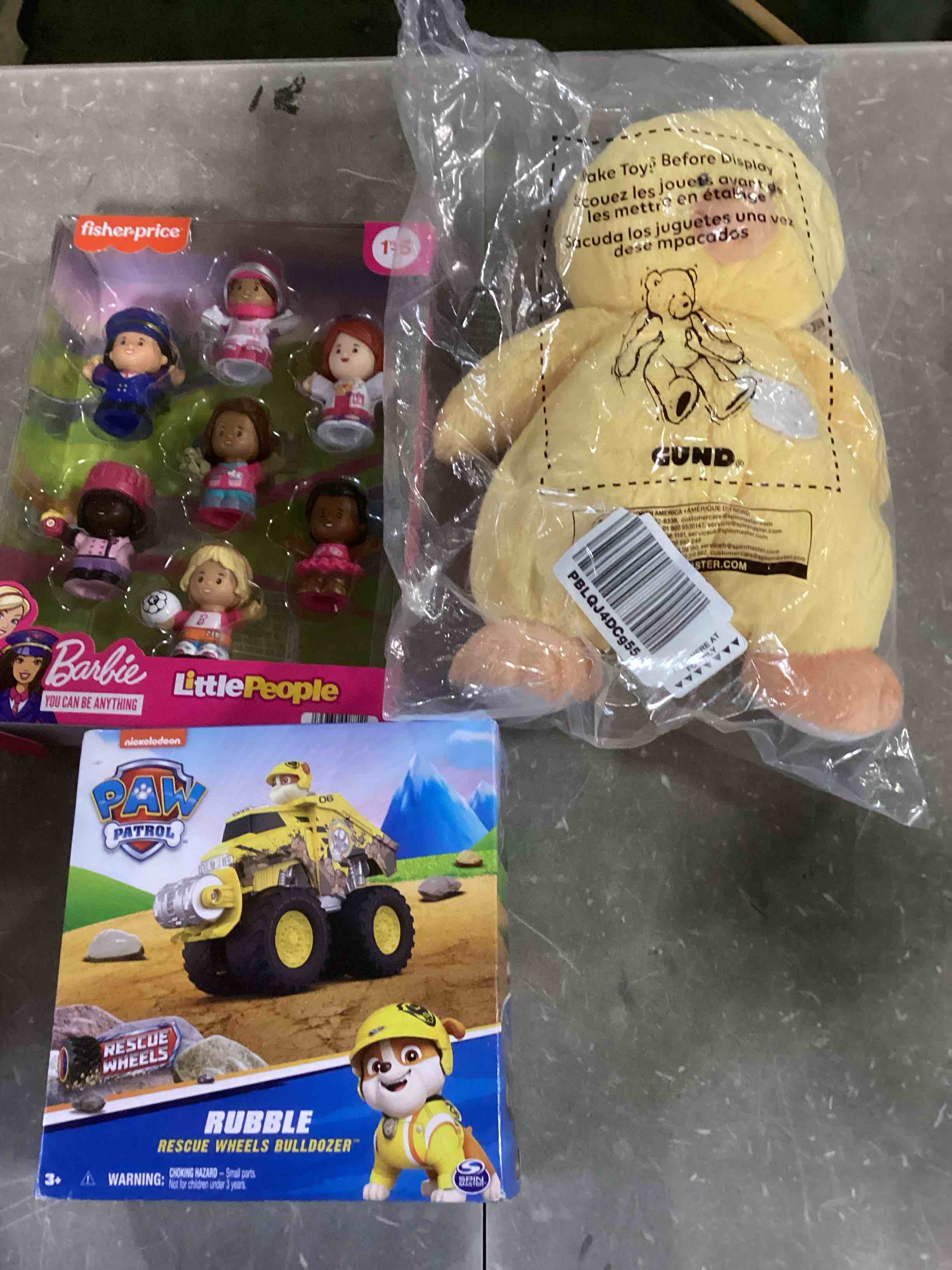  Assortment of toys for kids boys and girls  of different ages that including,National Geographic,Fisher Price, Disney And Nickelodeon (((May varie styles and toys 