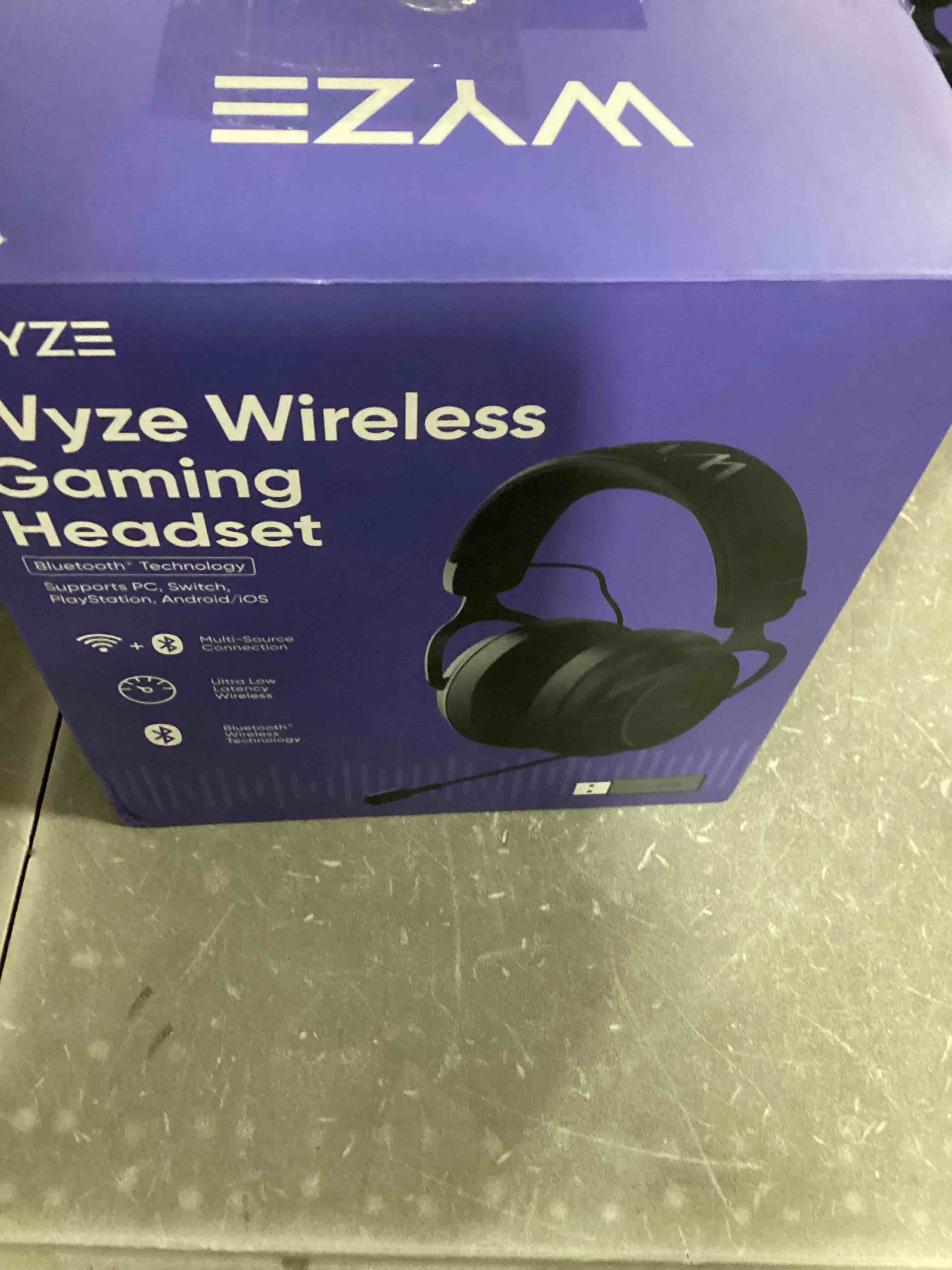 https://s3.amazonaws.com/lotting-images-prod/bidfta/PNK2254454_1738848884053.jpeg