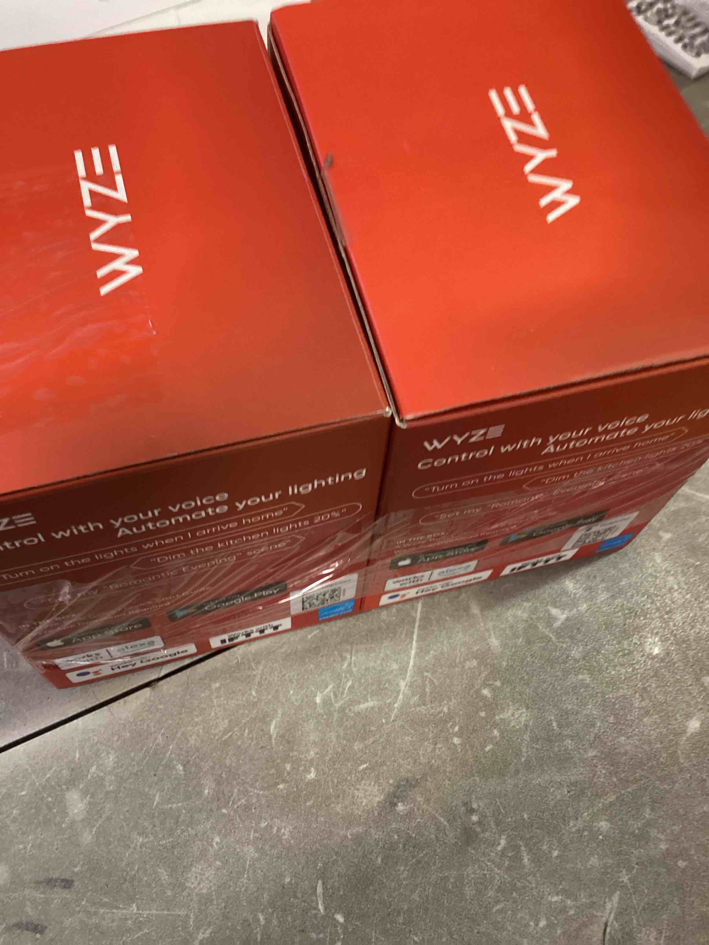 https://s3.amazonaws.com/lotting-images-prod/bidfta/PNK2254505_1738943661714.jpeg