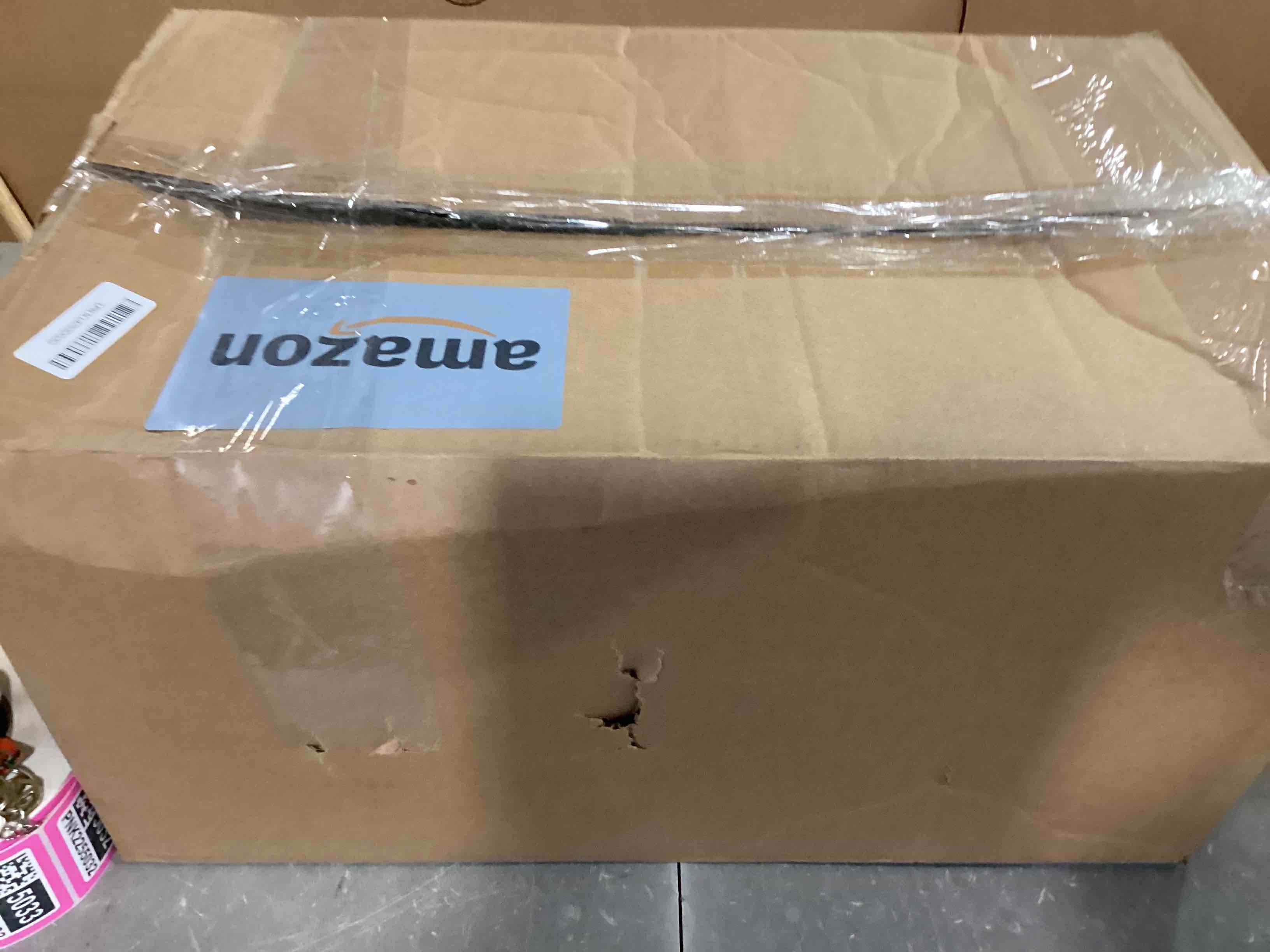 https://s3.amazonaws.com/lotting-images-prod/bidfta/PNK2255027_1739296774240.jpeg
