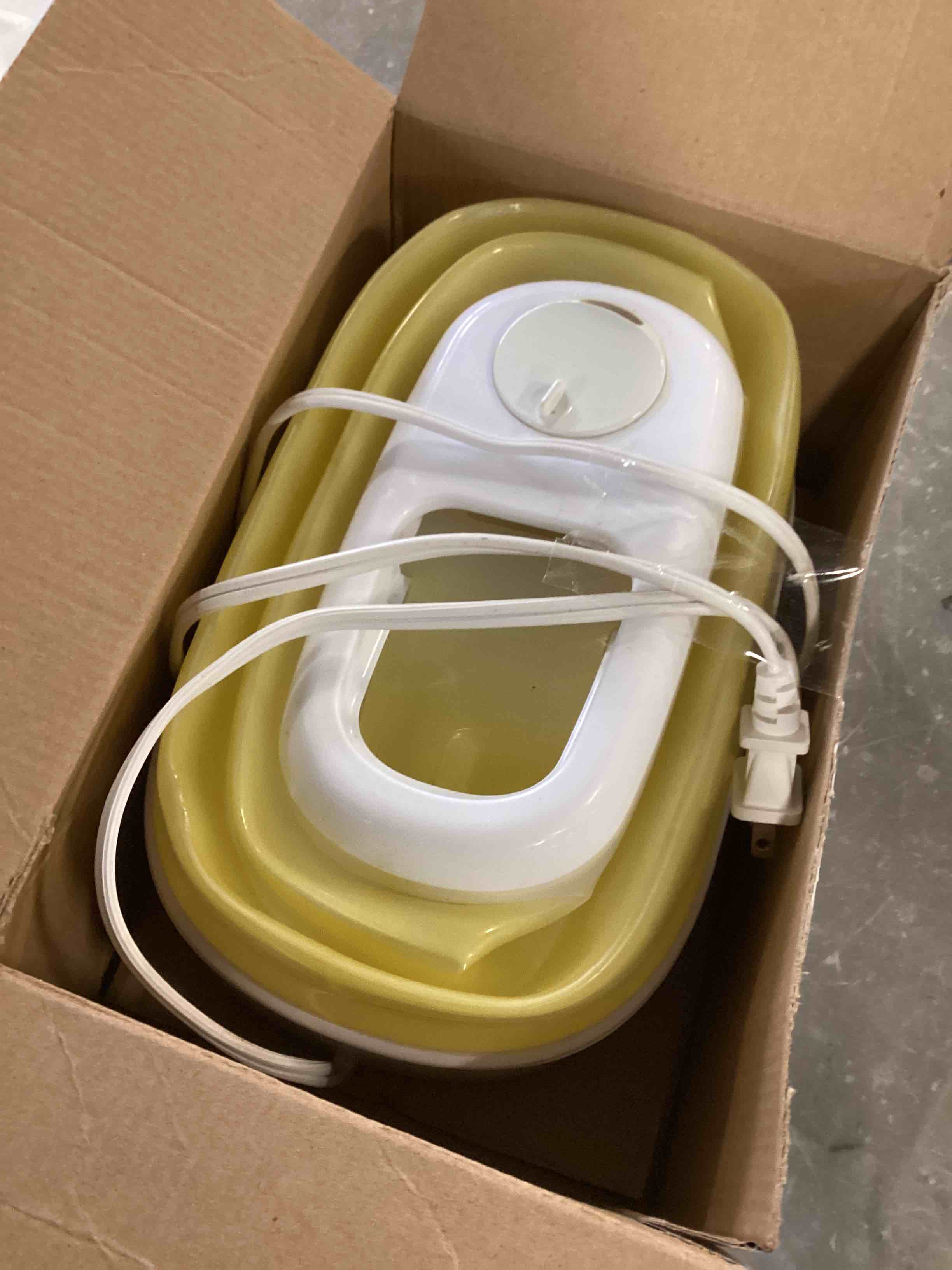 https://s3.amazonaws.com/lotting-images-prod/bidfta/PNK2256614_1740151588078.jpeg