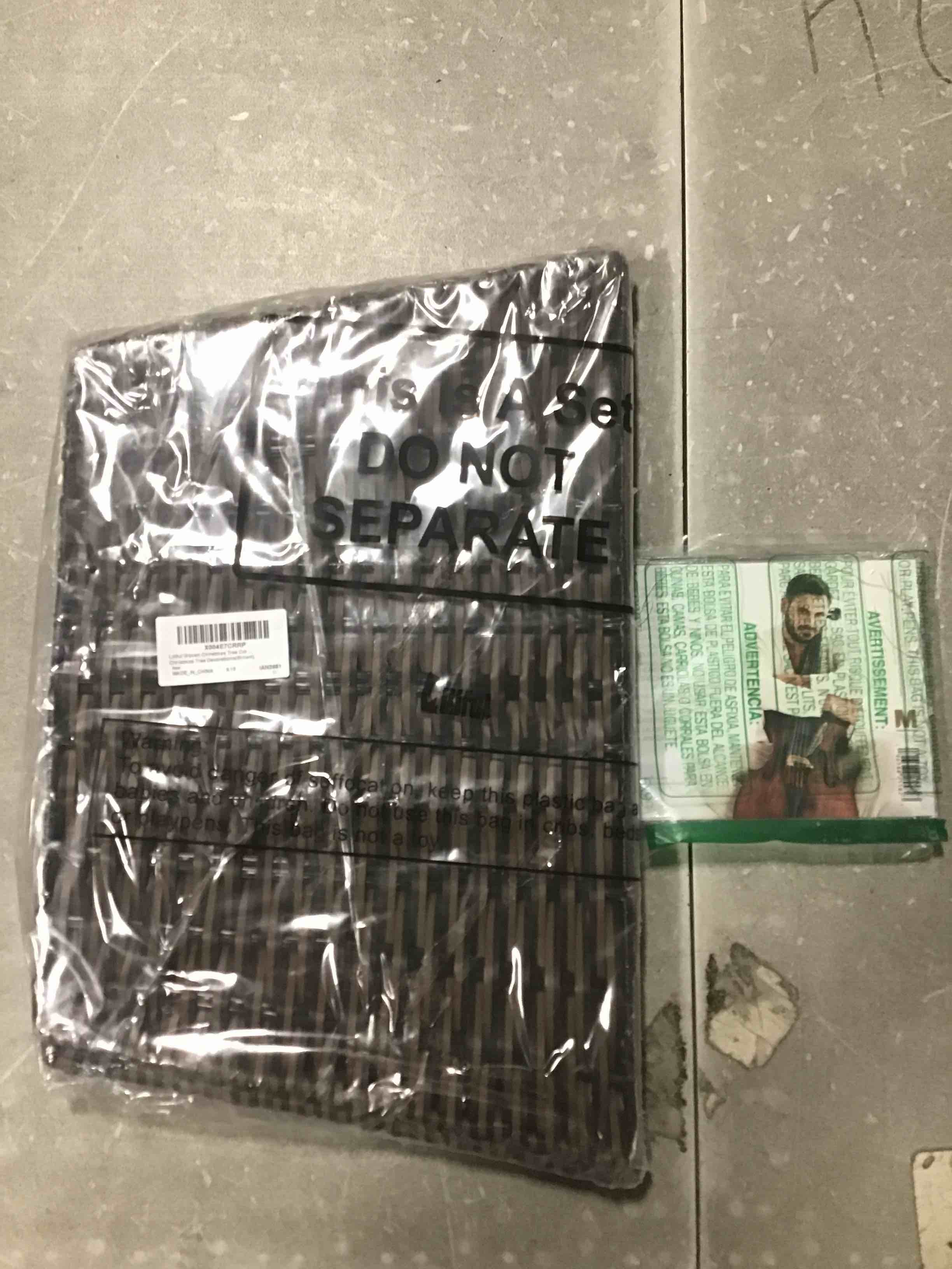 Assorted Of accessories Of Christmas Include Liliful Woven. Christmas Tree COL, Hauser. Christmas M