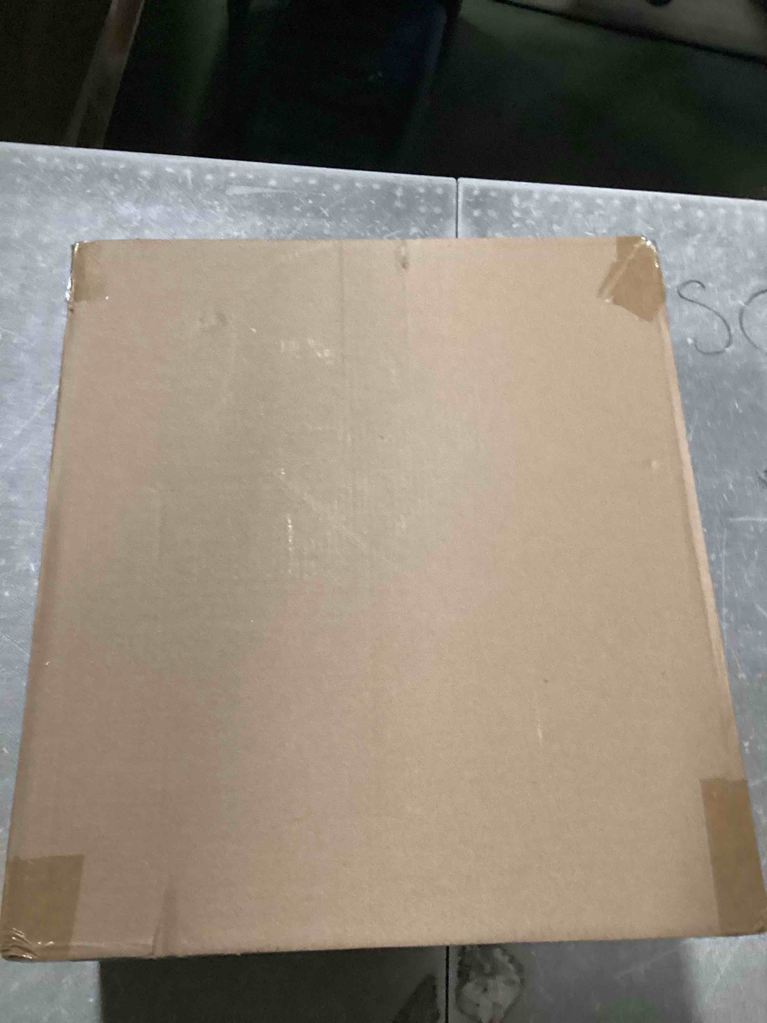 https://s3.amazonaws.com/lotting-images-prod/bidfta/PNK2258940_1740144783552.jpeg