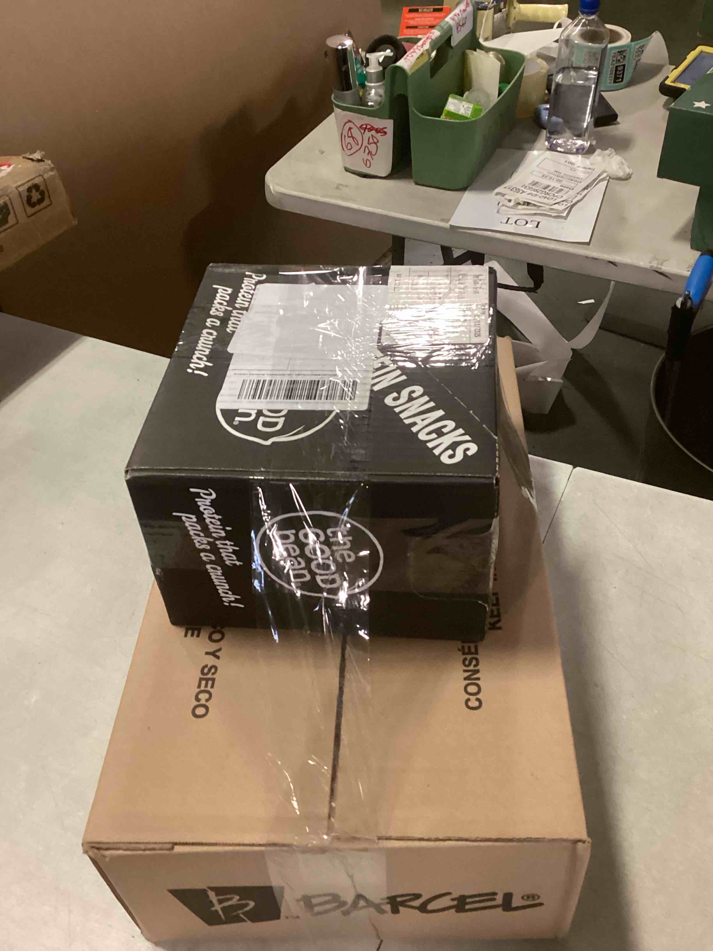 https://s3.amazonaws.com/lotting-images-prod/bidfta/PNK2261646_1739303924128.jpeg