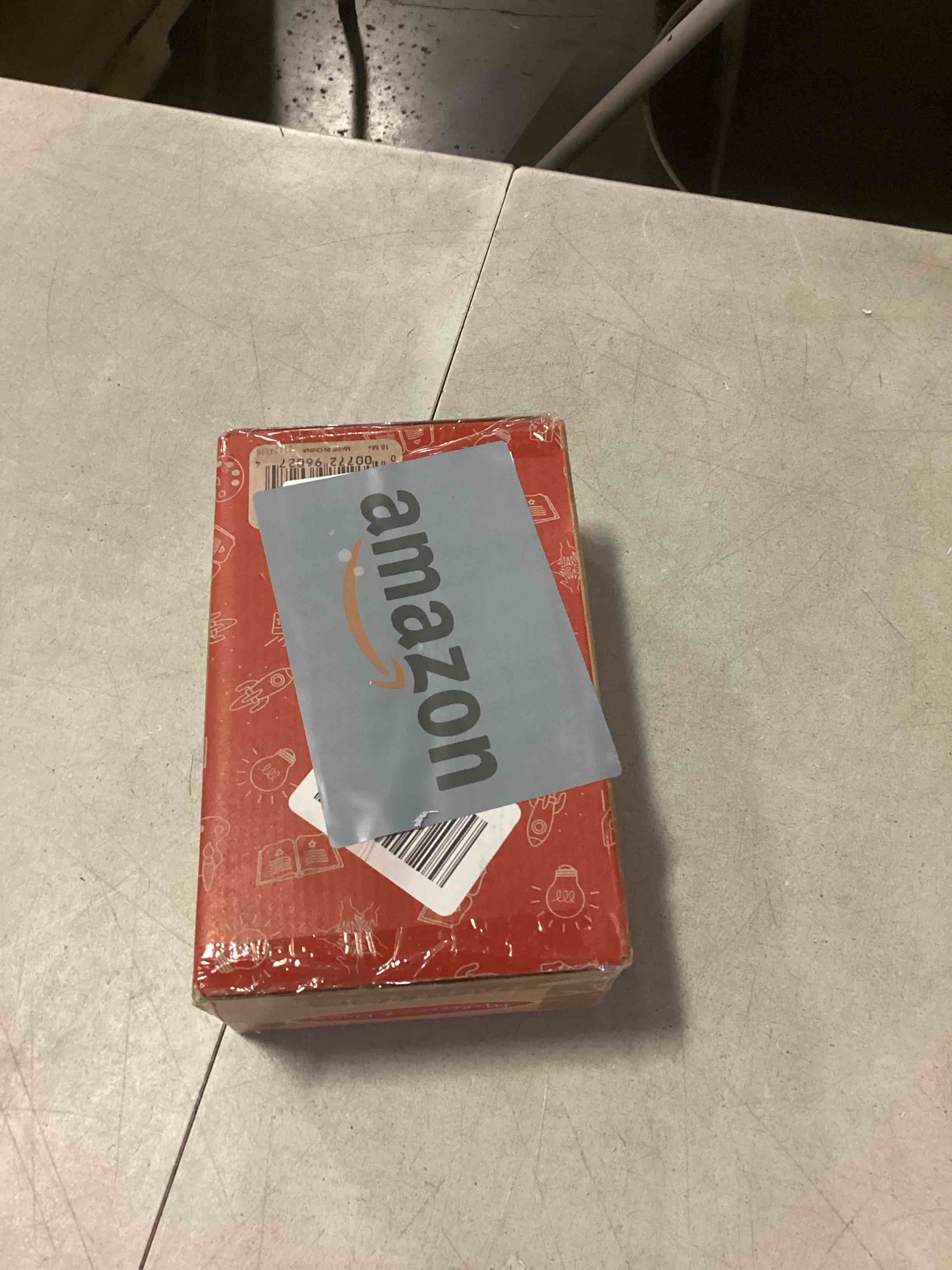 https://s3.amazonaws.com/lotting-images-prod/bidfta/PNK2261831_1739378595512.jpeg