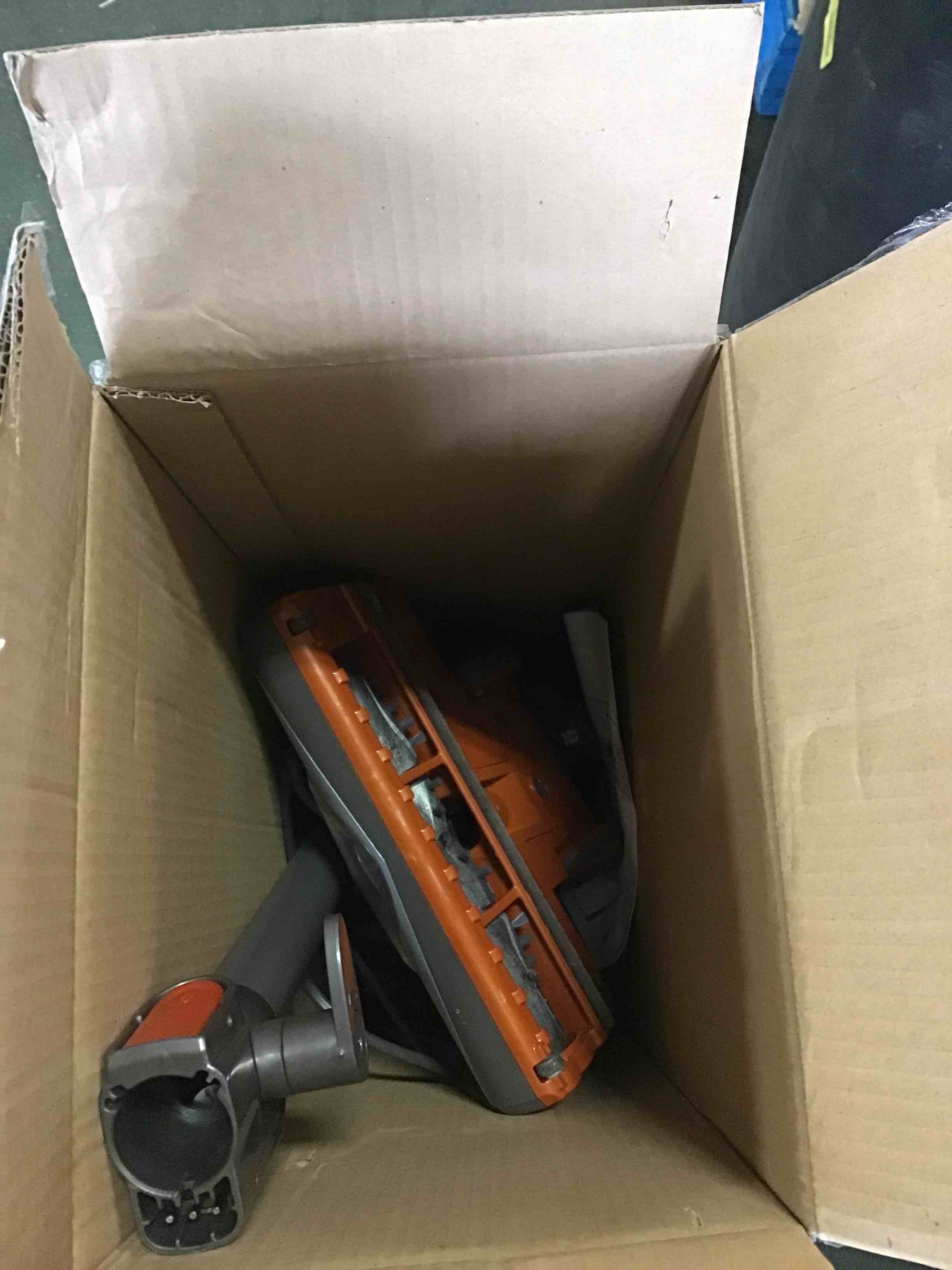 https://s3.amazonaws.com/lotting-images-prod/bidfta/PNK2262700_1739891786685.jpeg