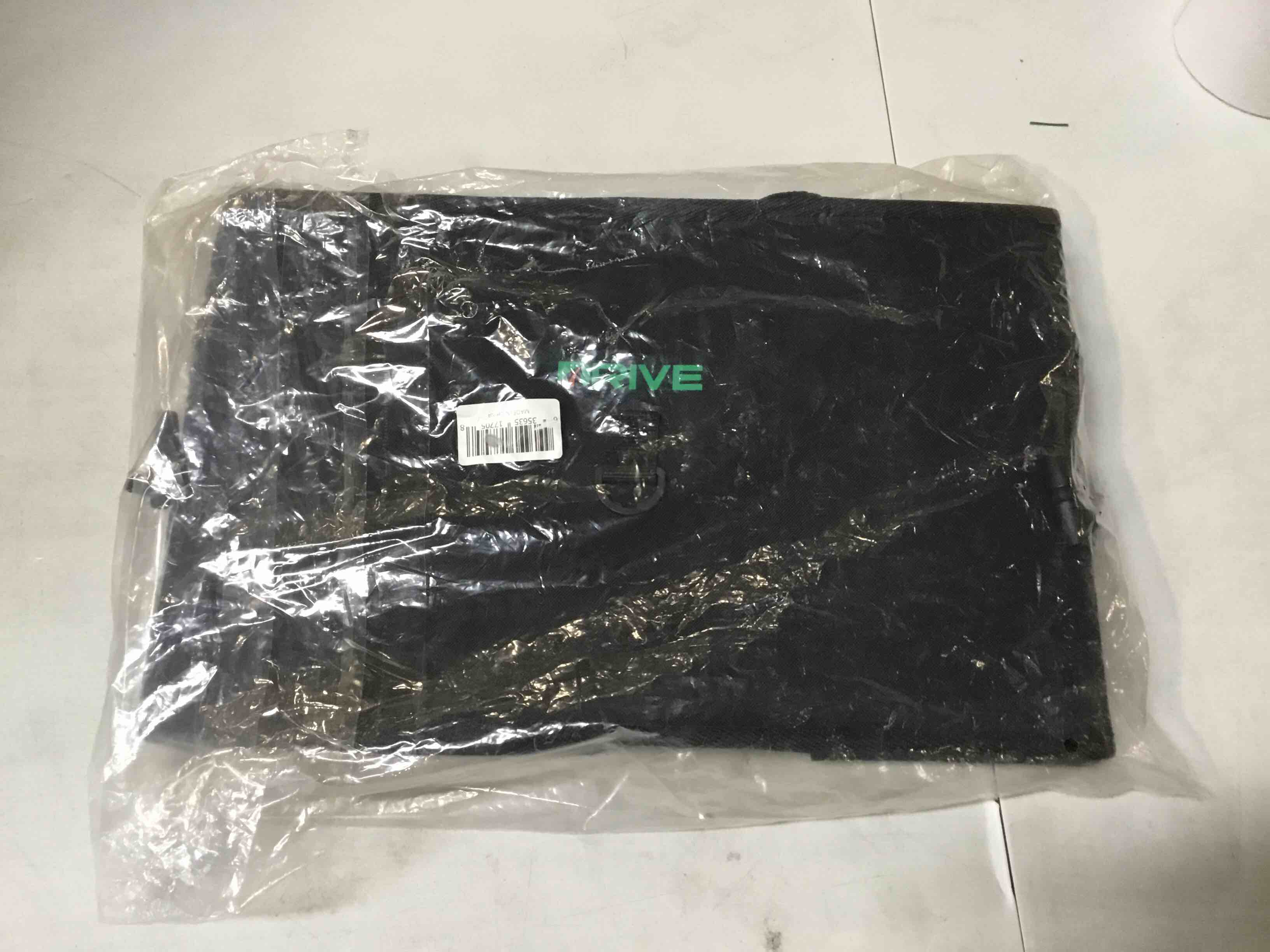 https://s3.amazonaws.com/lotting-images-prod/bidfta/PNK2263713_1738956263607.jpeg