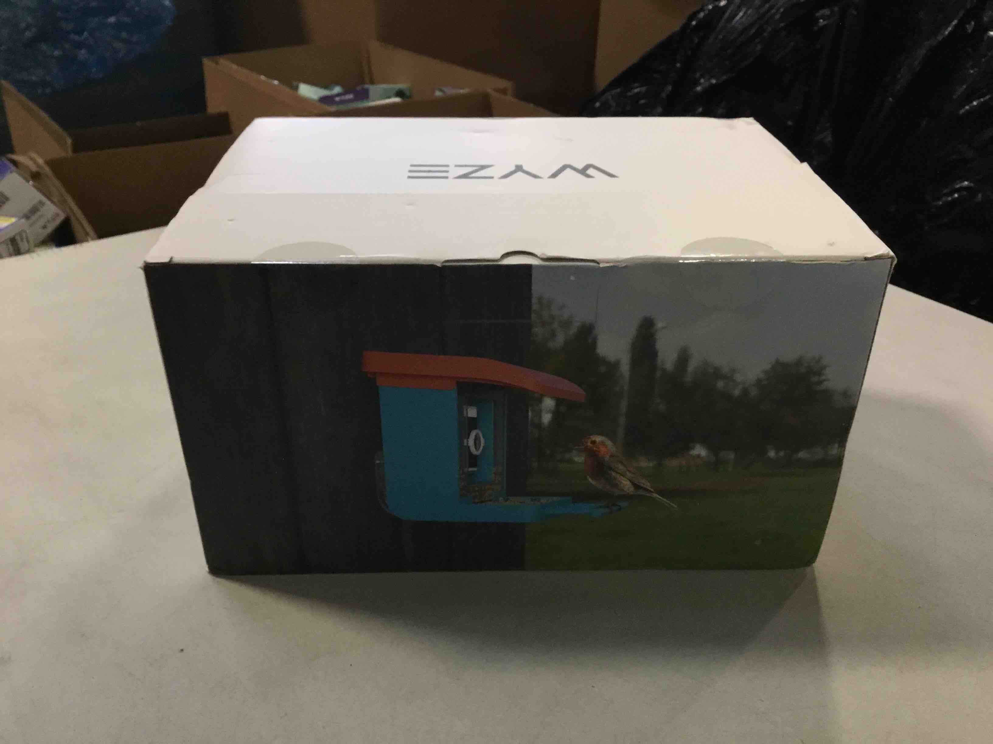 https://s3.amazonaws.com/lotting-images-prod/bidfta/PNK2264354_1739453523910.jpeg
