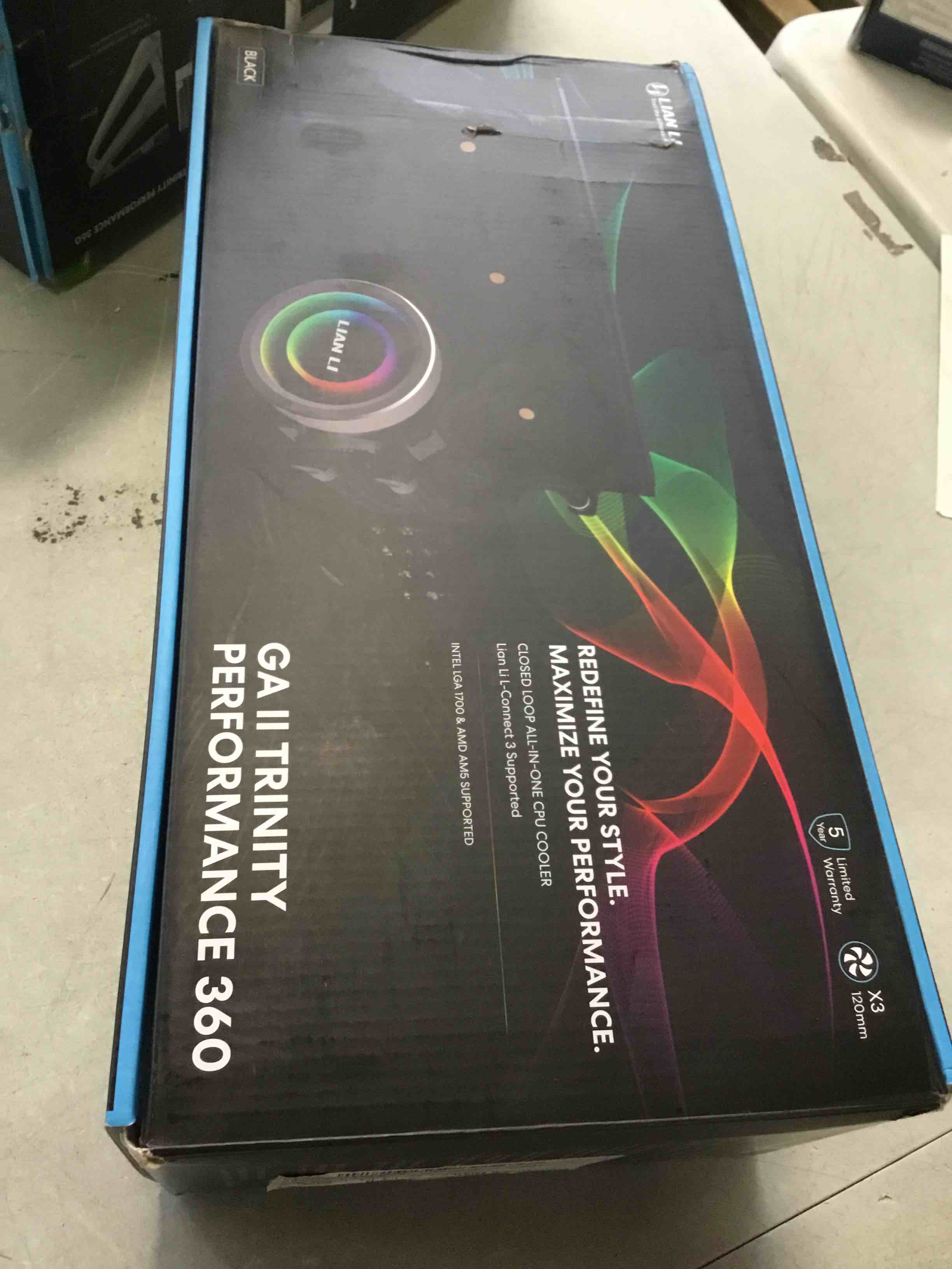 https://s3.amazonaws.com/lotting-images-prod/bidfta/PNK2267989_1739479364633.jpeg