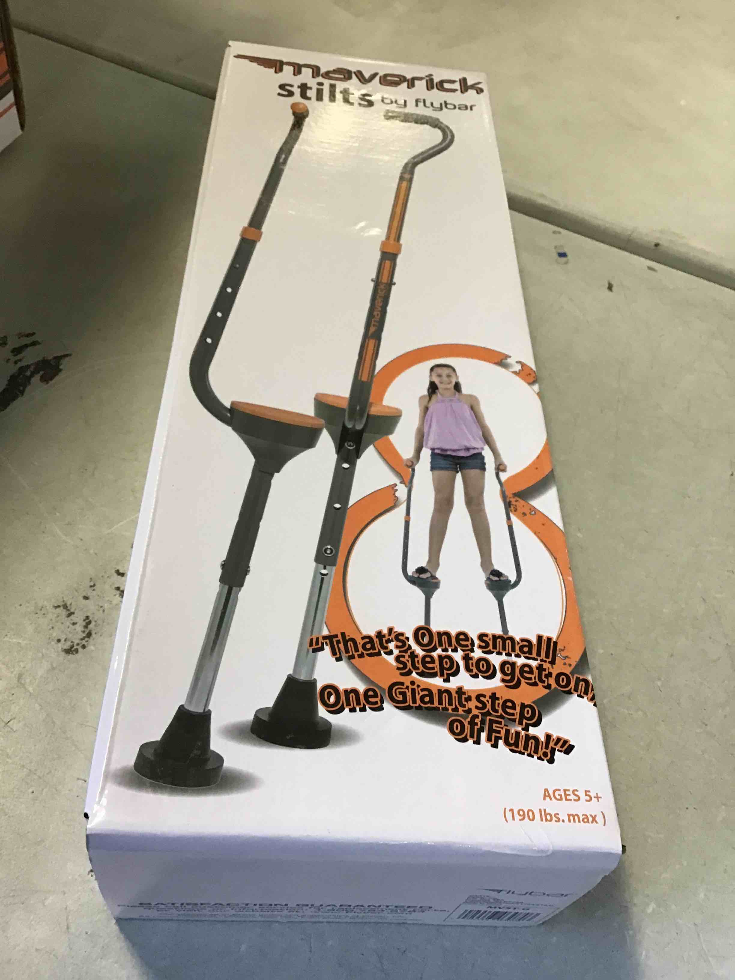 https://s3.amazonaws.com/lotting-images-prod/bidfta/PNK2268794_1740066849705.jpeg