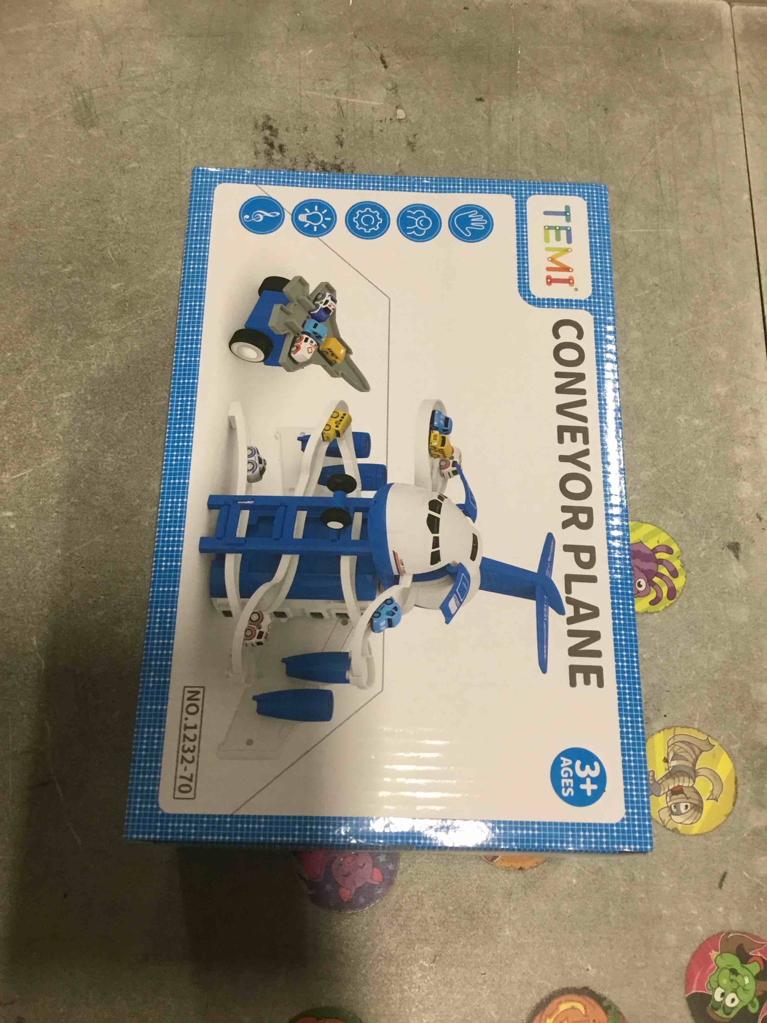 https://s3.amazonaws.com/lotting-images-prod/bidfta/PNK2269142_1739299871083.jpeg