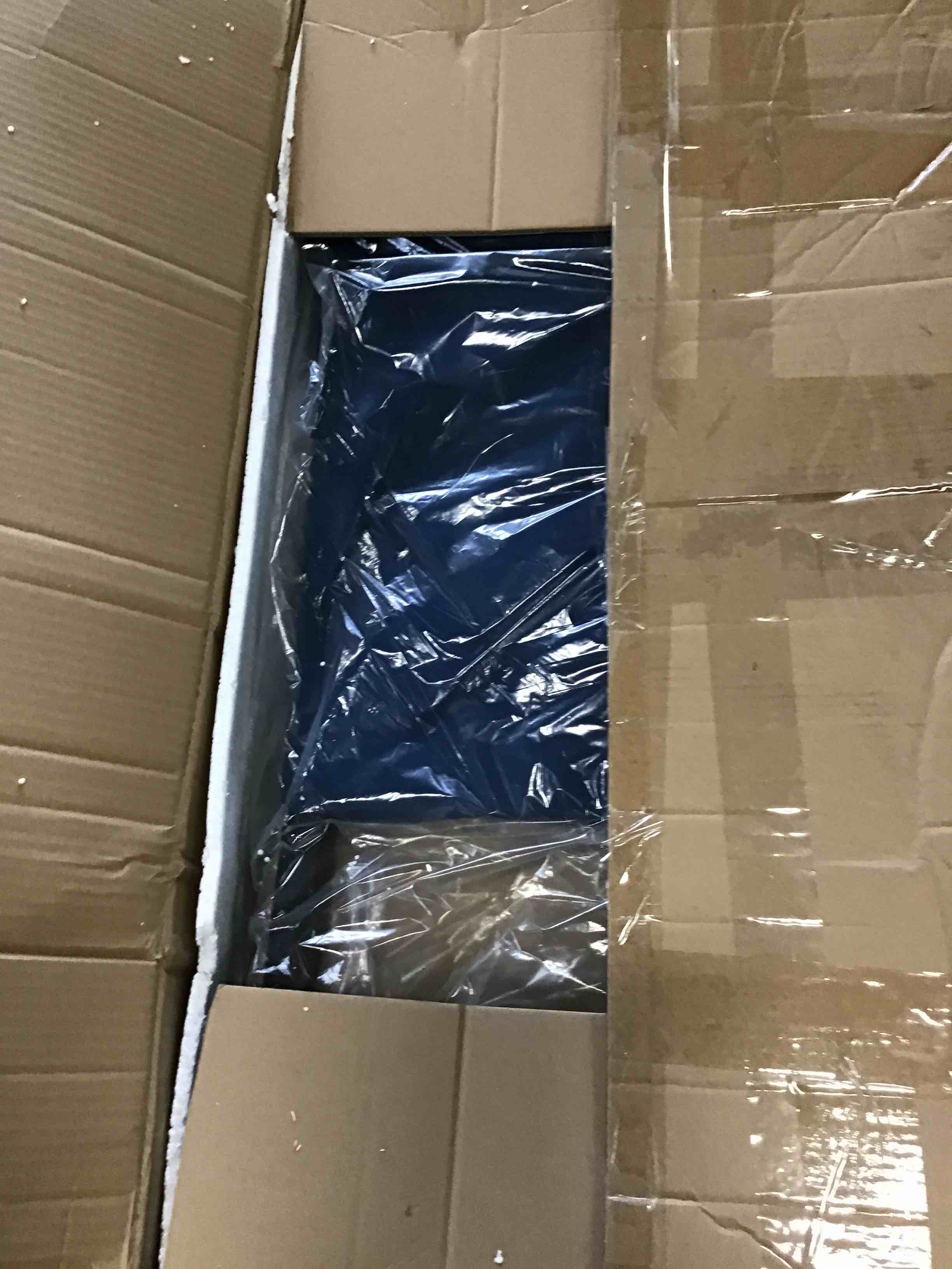 https://s3.amazonaws.com/lotting-images-prod/bidfta/PNK2269861_1739821191537.jpeg