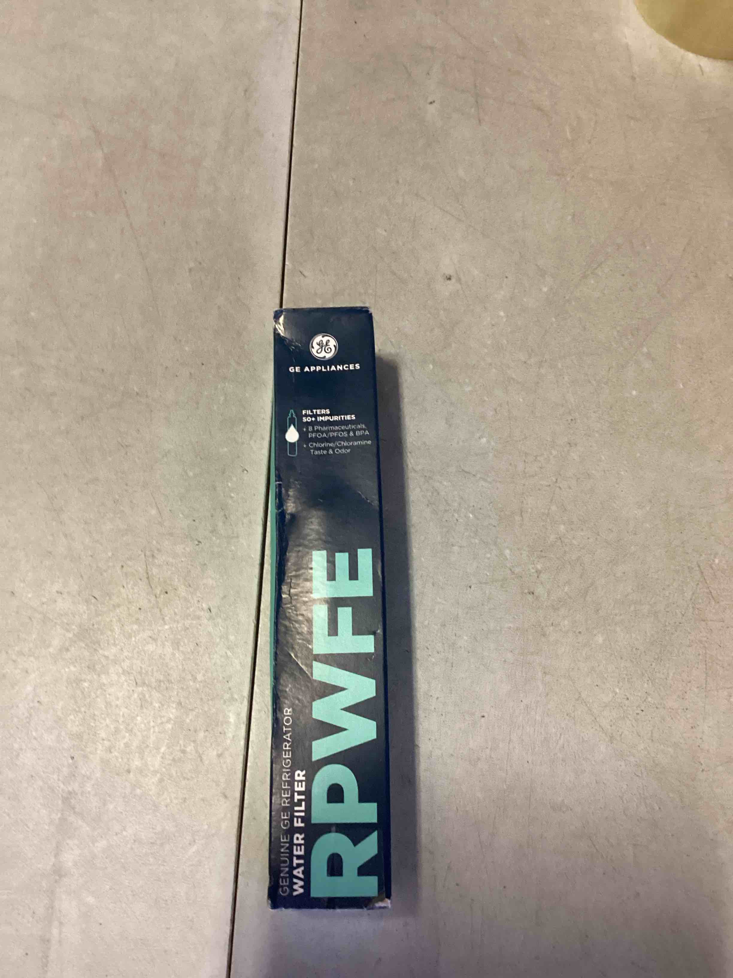 https://s3.amazonaws.com/lotting-images-prod/bidfta/PNK2272976_1737728228083.jpeg