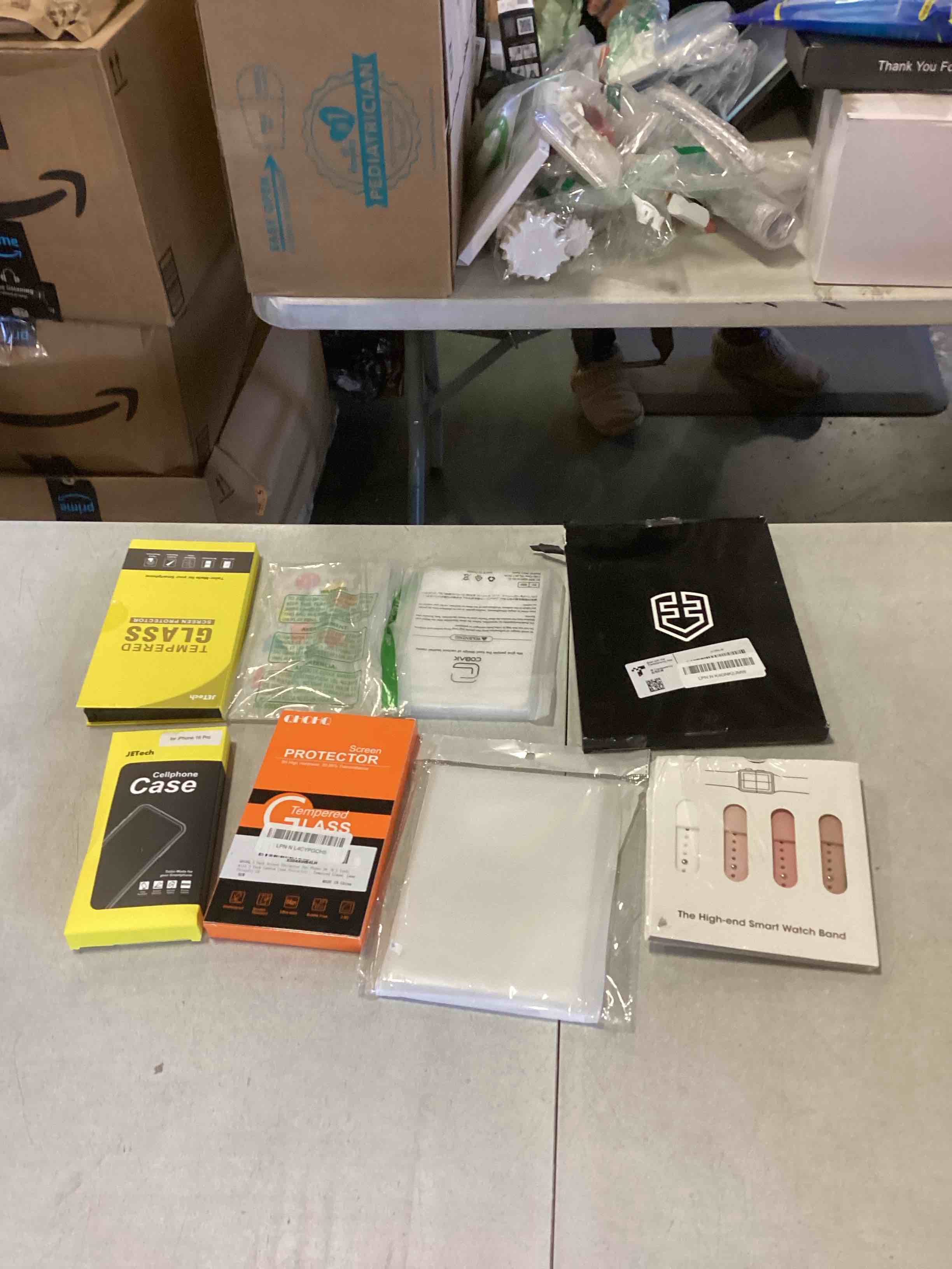 https://s3.amazonaws.com/lotting-images-prod/bidfta/PNK2273004_1737734284905.jpeg