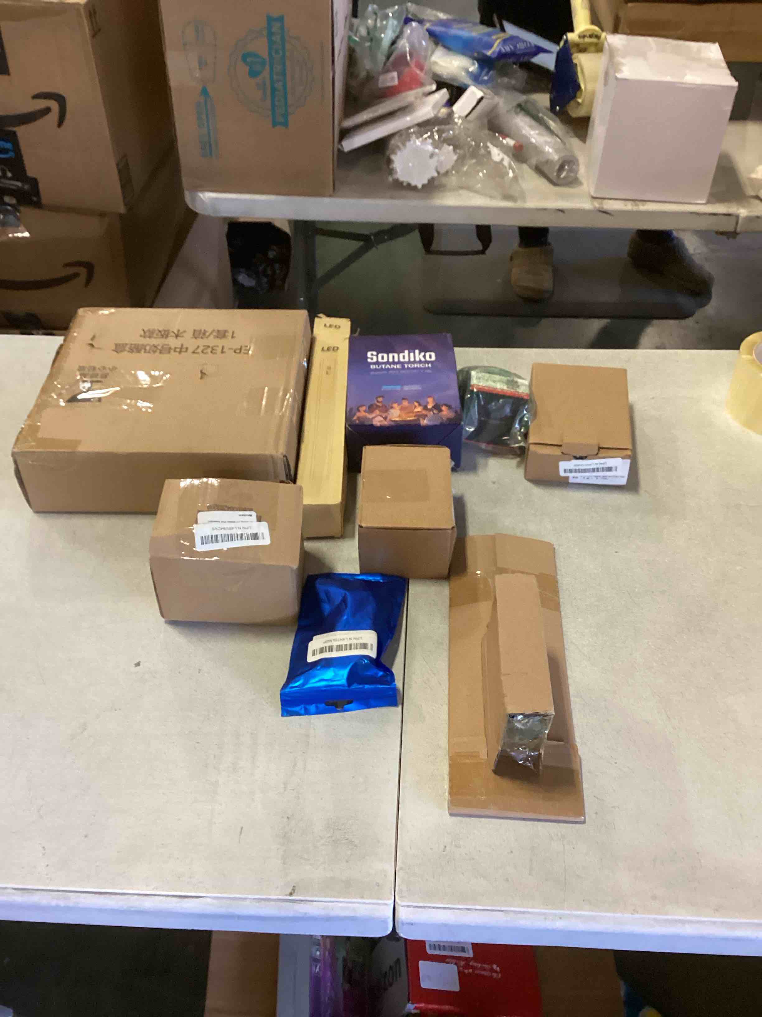 https://s3.amazonaws.com/lotting-images-prod/bidfta/PNK2273007_1737734734563.jpeg