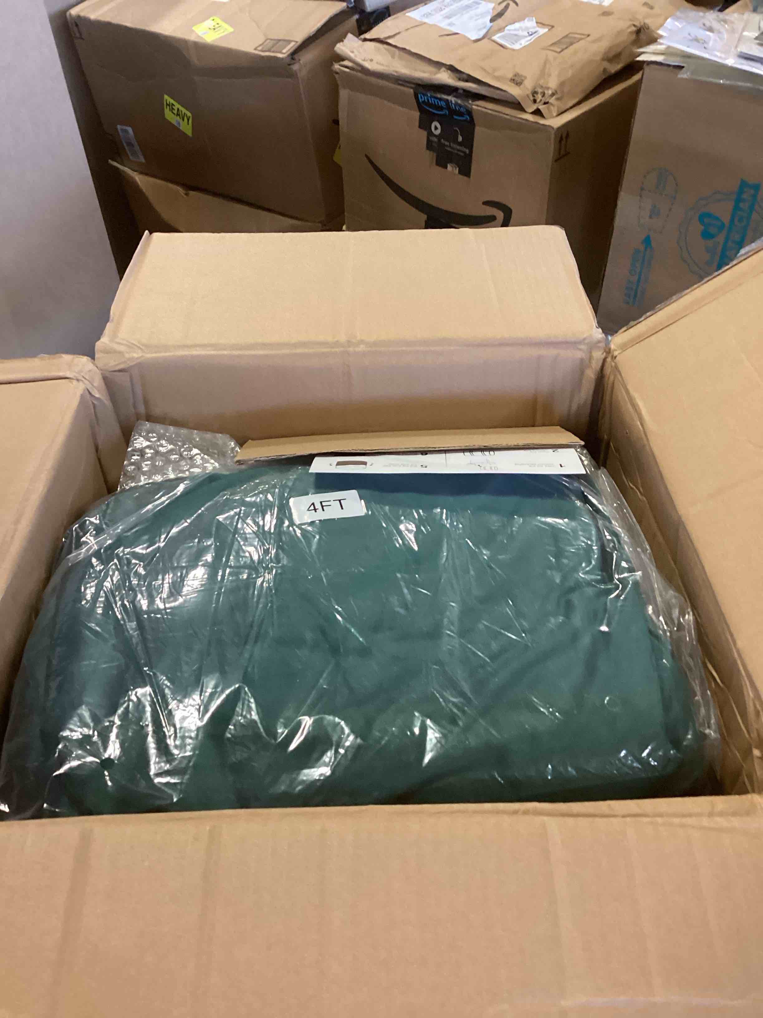 https://s3.amazonaws.com/lotting-images-prod/bidfta/PNK2273012_1737735875984.jpeg