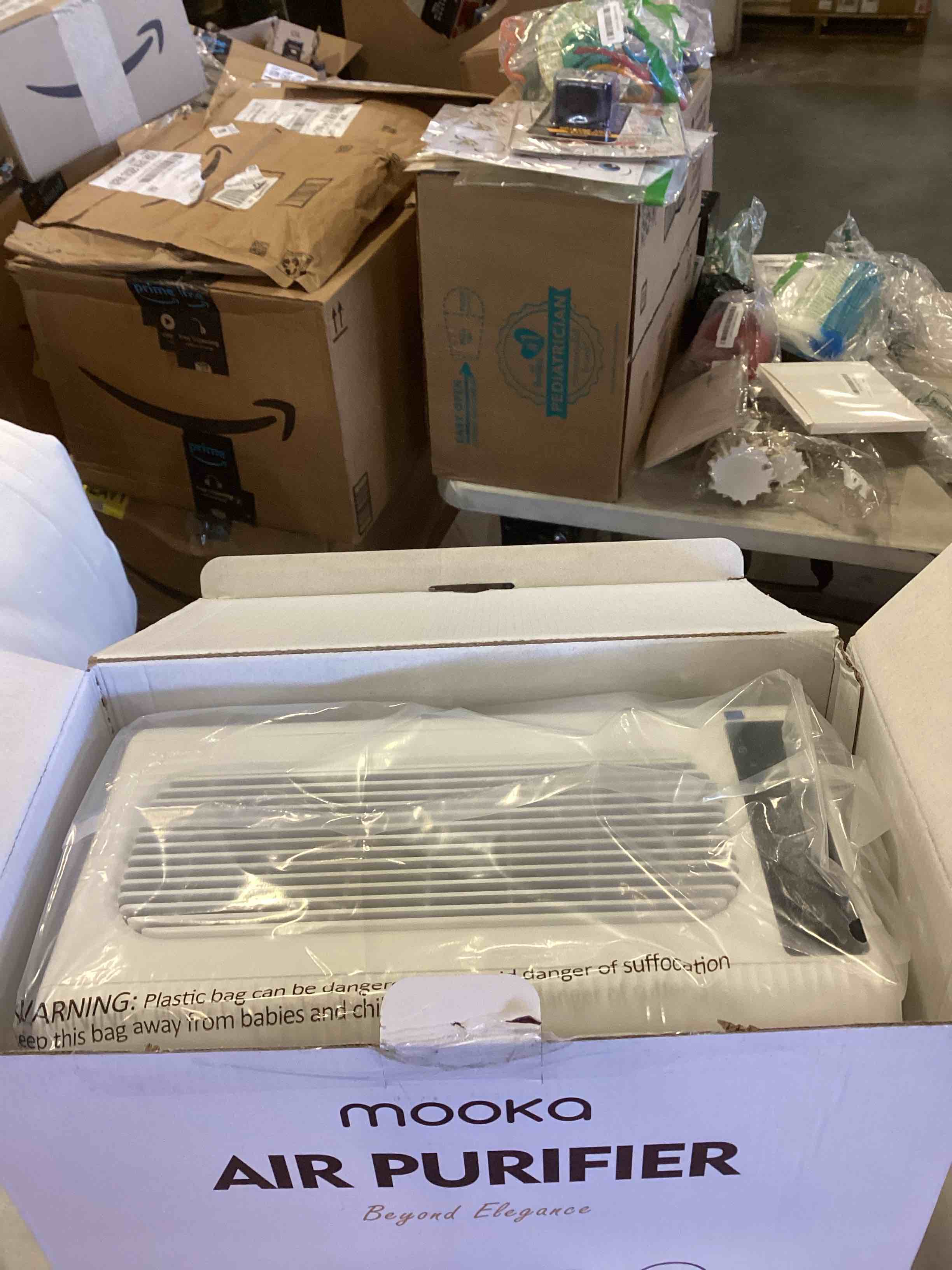 https://s3.amazonaws.com/lotting-images-prod/bidfta/PNK2273015_1737736603782.jpeg