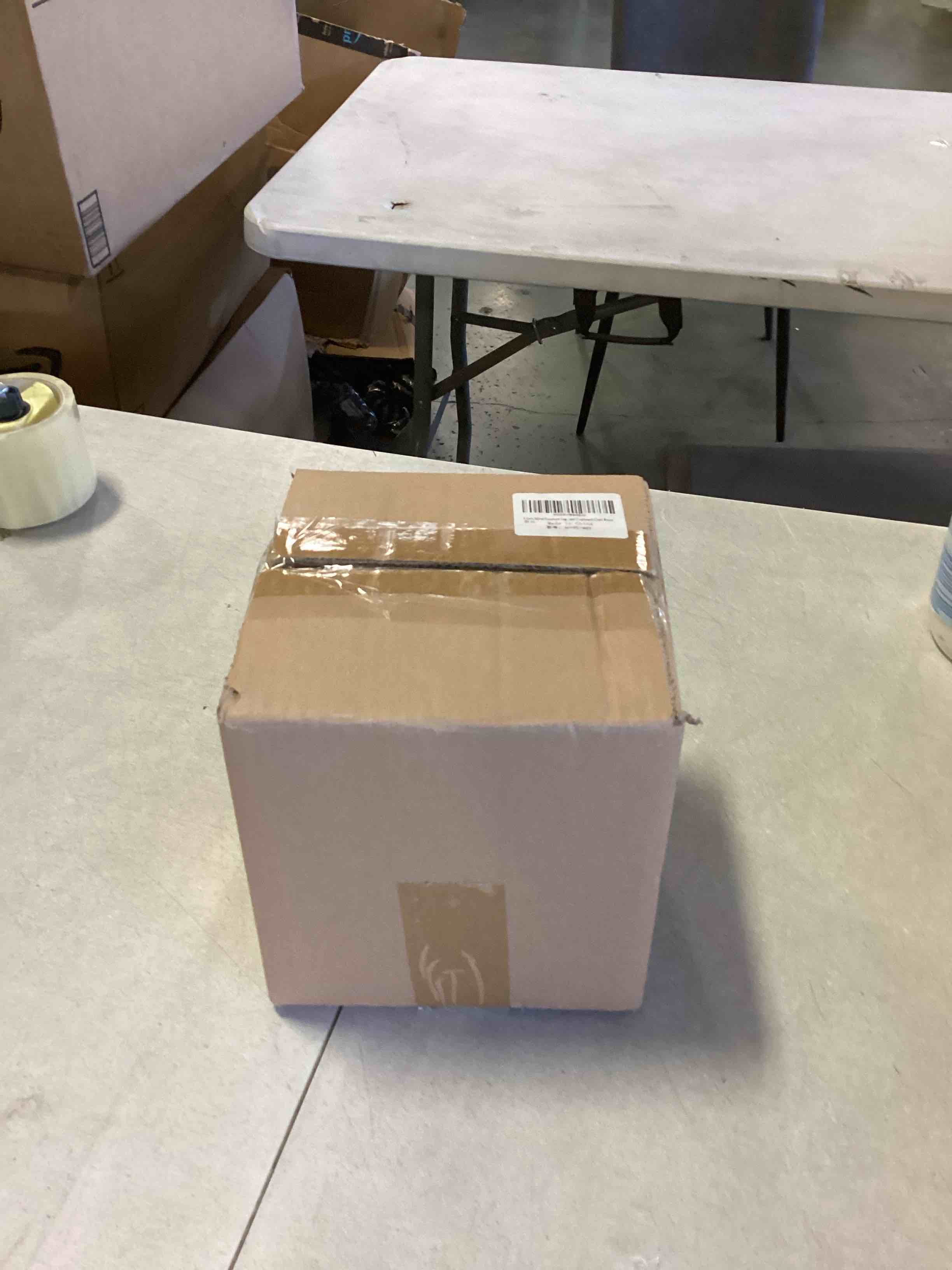https://s3.amazonaws.com/lotting-images-prod/bidfta/PNK2273715_1738003015099.jpeg