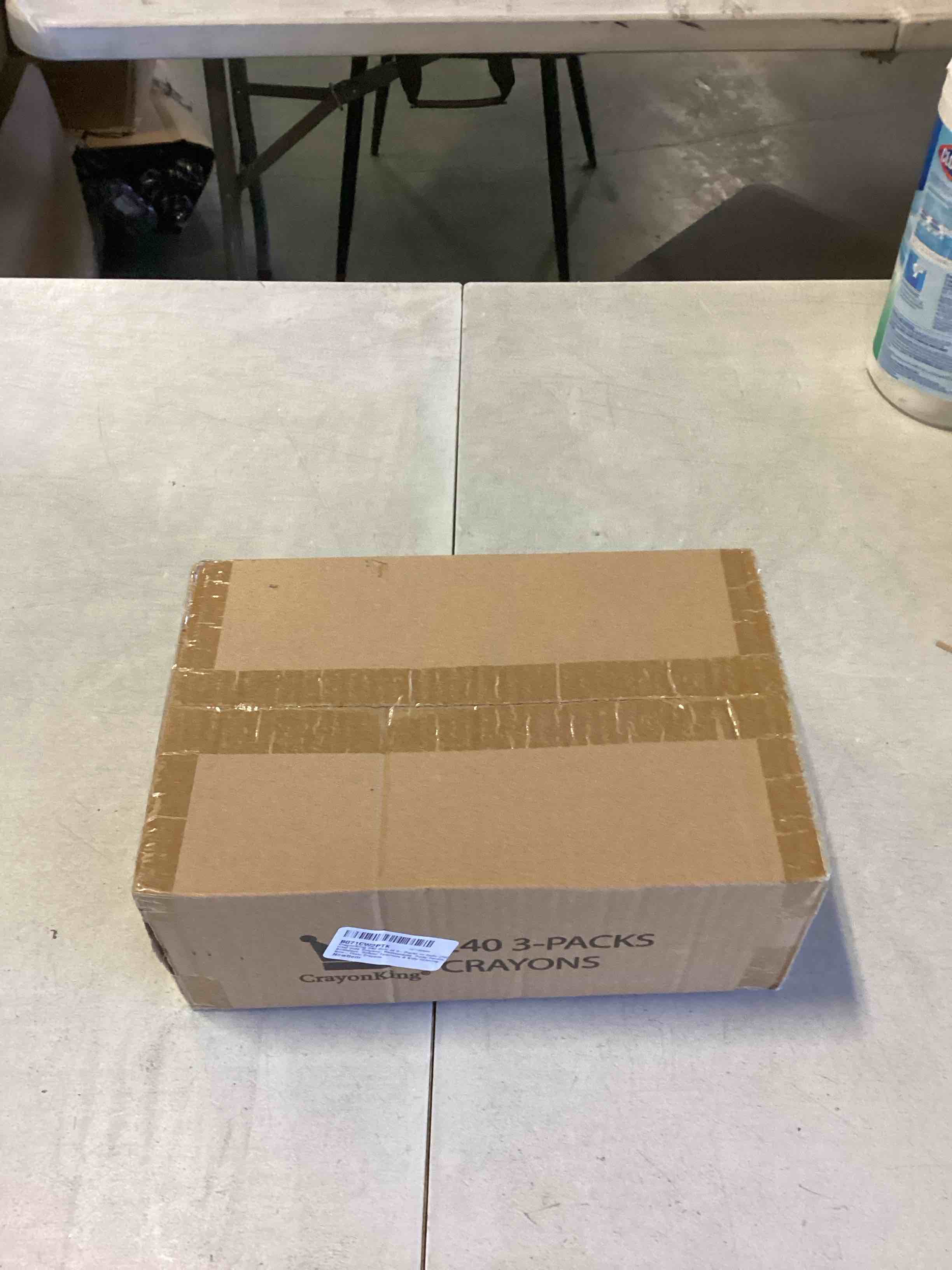 https://s3.amazonaws.com/lotting-images-prod/bidfta/PNK2273792_1738009142347.jpeg