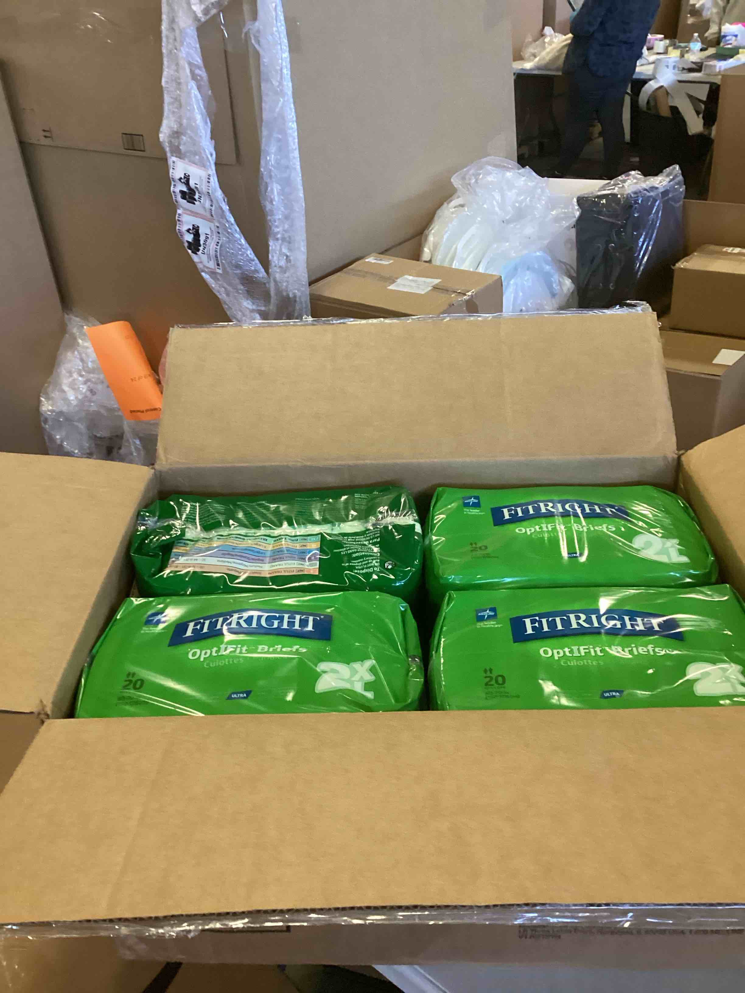 https://s3.amazonaws.com/lotting-images-prod/bidfta/PNK2274265_1738174002107.jpeg