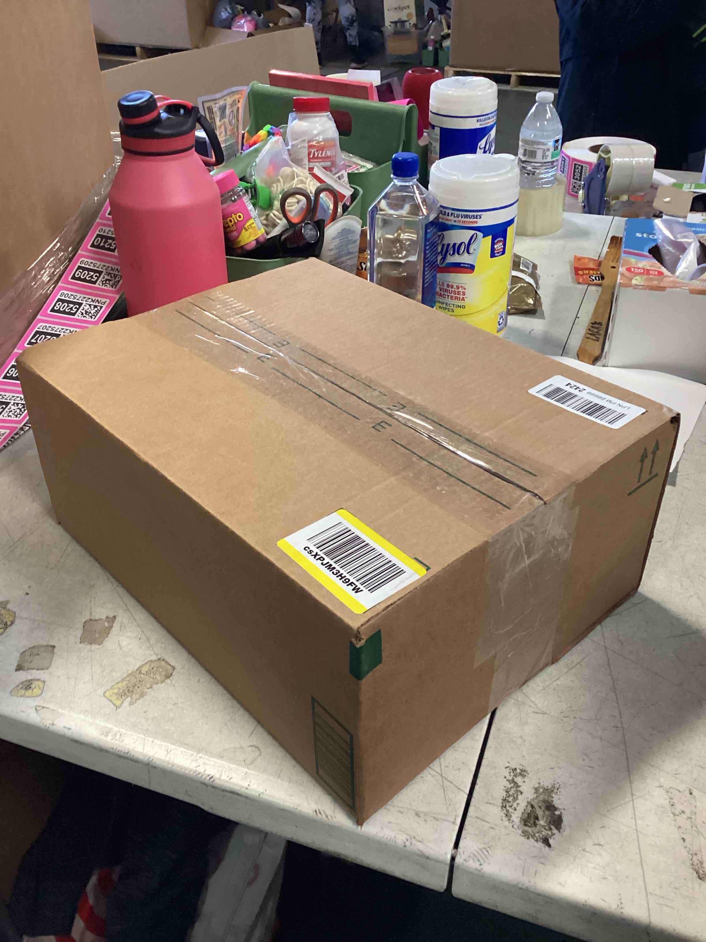 https://s3.amazonaws.com/lotting-images-prod/bidfta/PNK2275181_1737991470142.jpeg